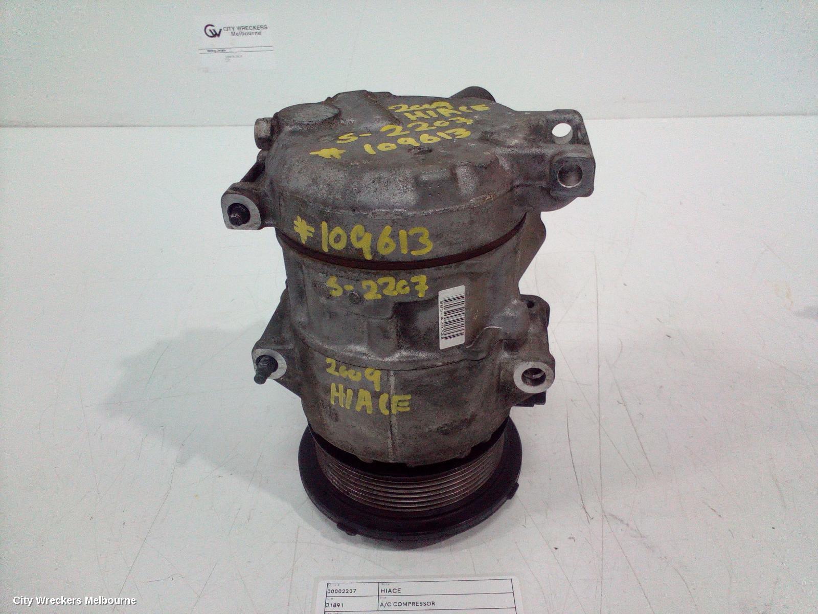 TOYOTA HIACE 2009 A/C Compressor