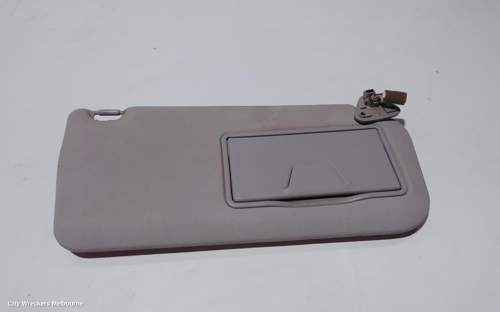 MITSUBISHI PAJERO 2011 Sunvisor