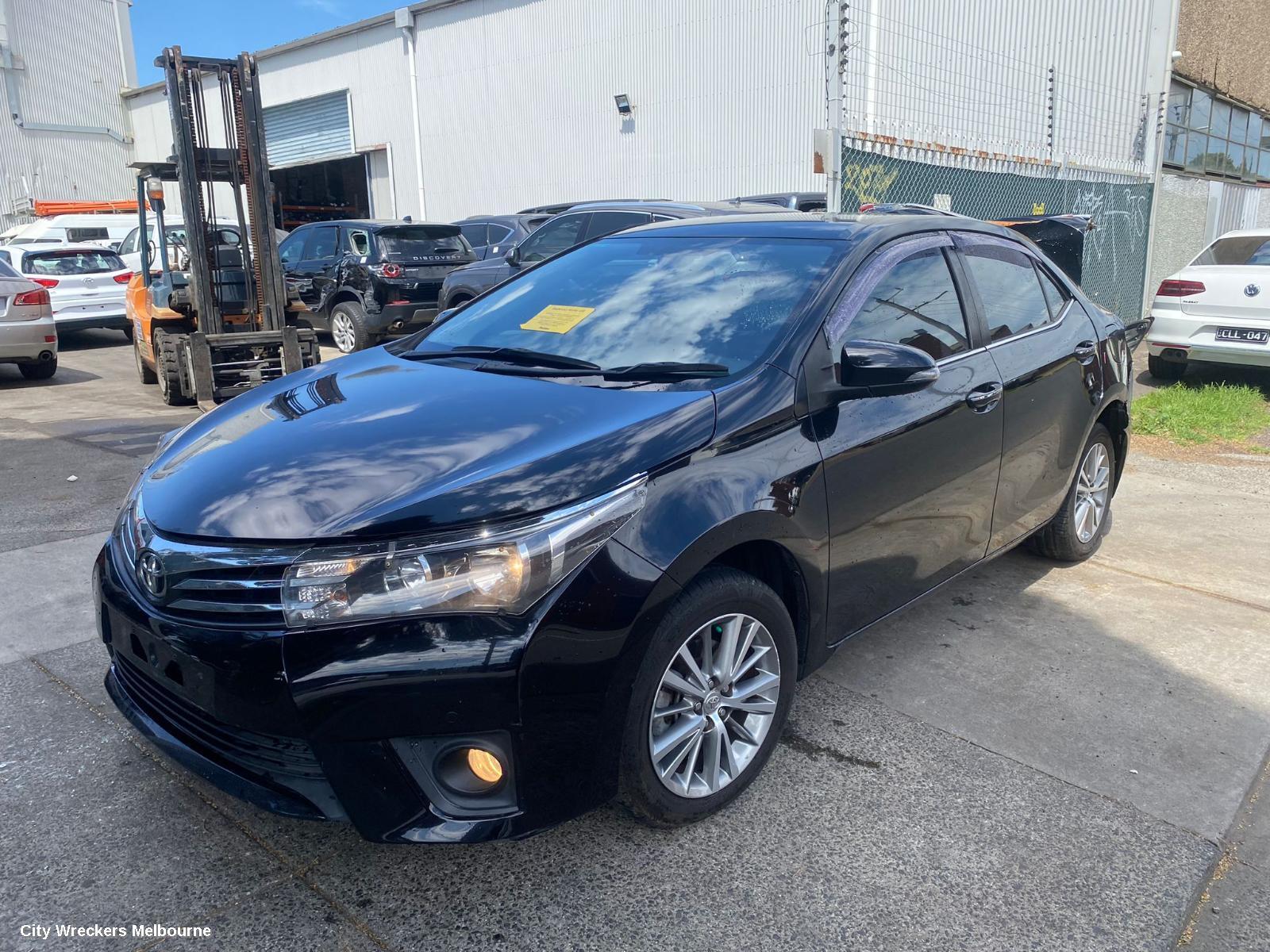 TOYOTA COROLLA 2015 Right Headlamp