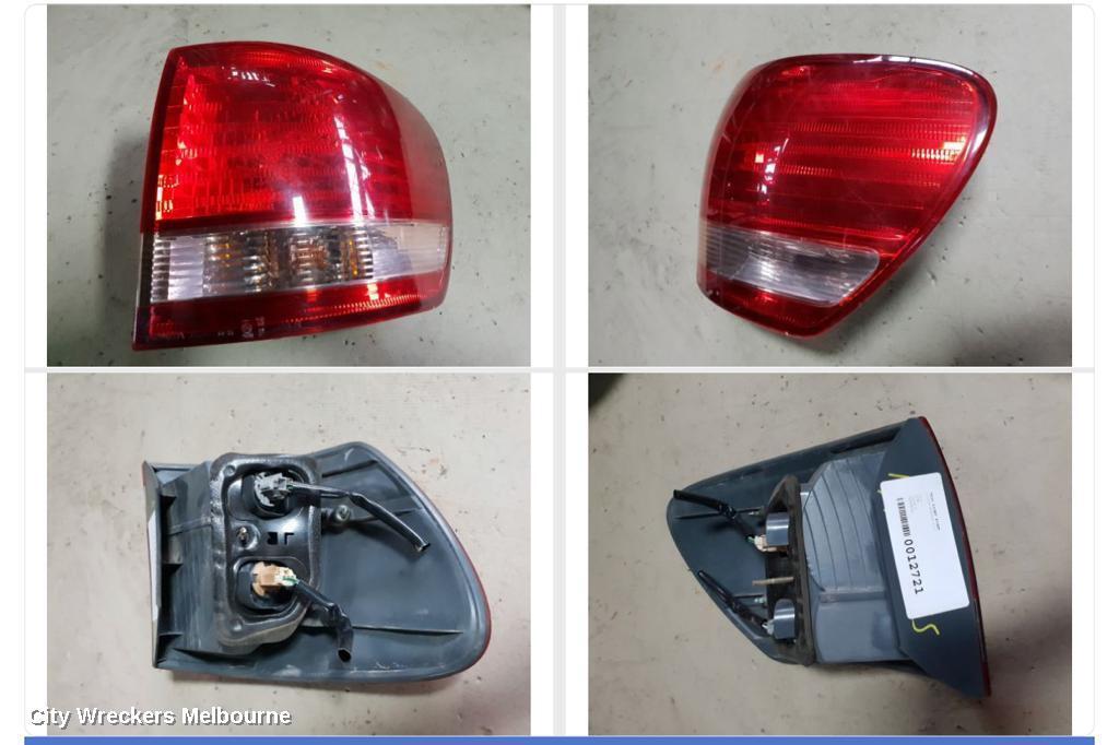 TOYOTA AVENSIS 2003 Right Taillight