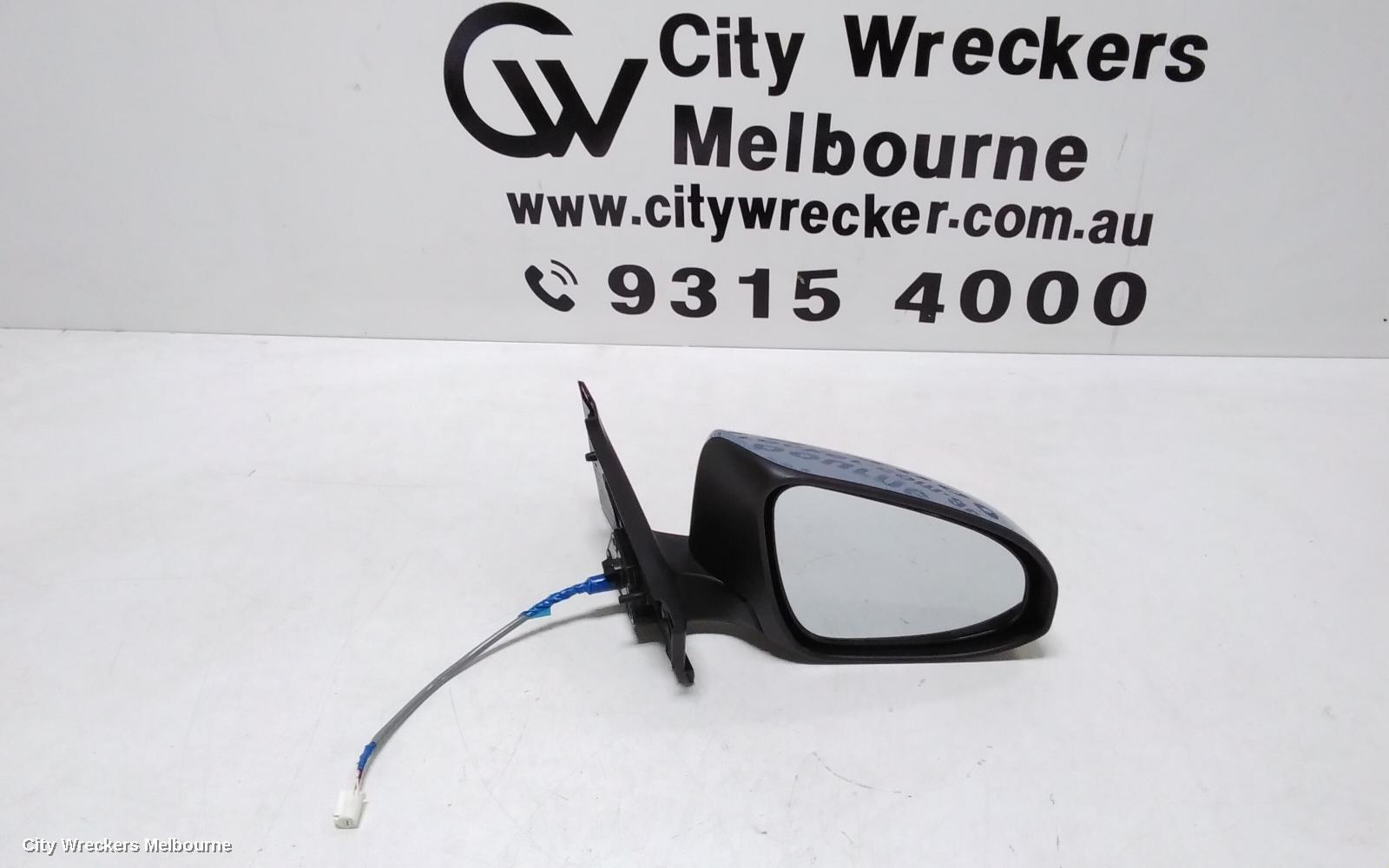 TOYOTA YARIS 2014 Right Door Mirror