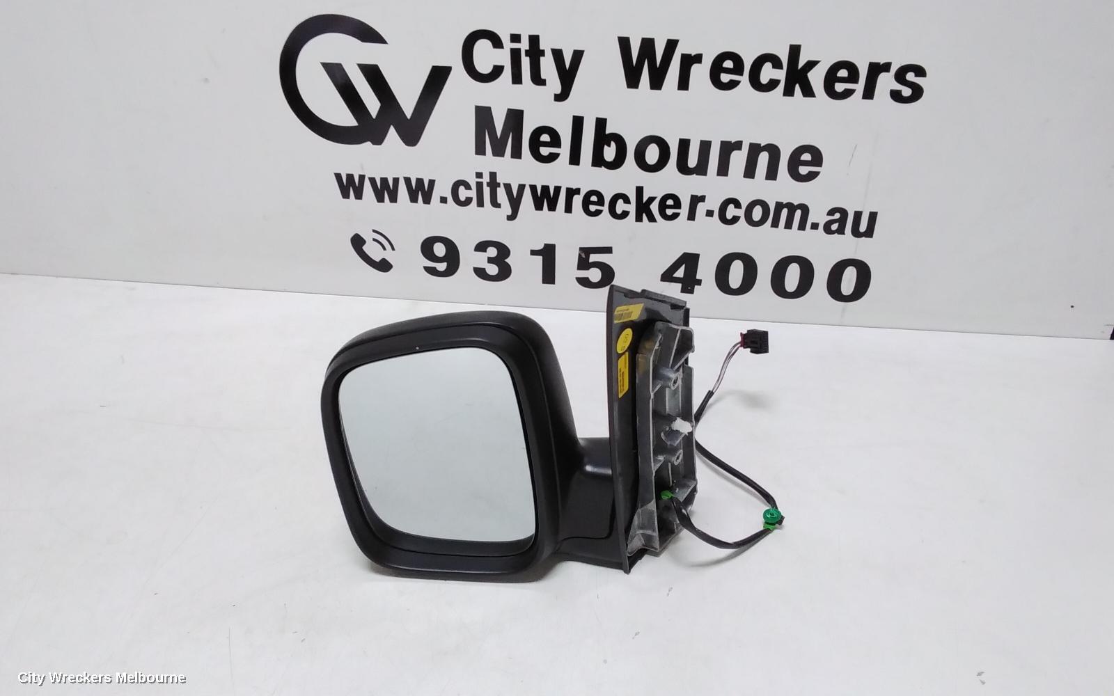 VOLKSWAGEN CADDY 2011 Left Door Mirror