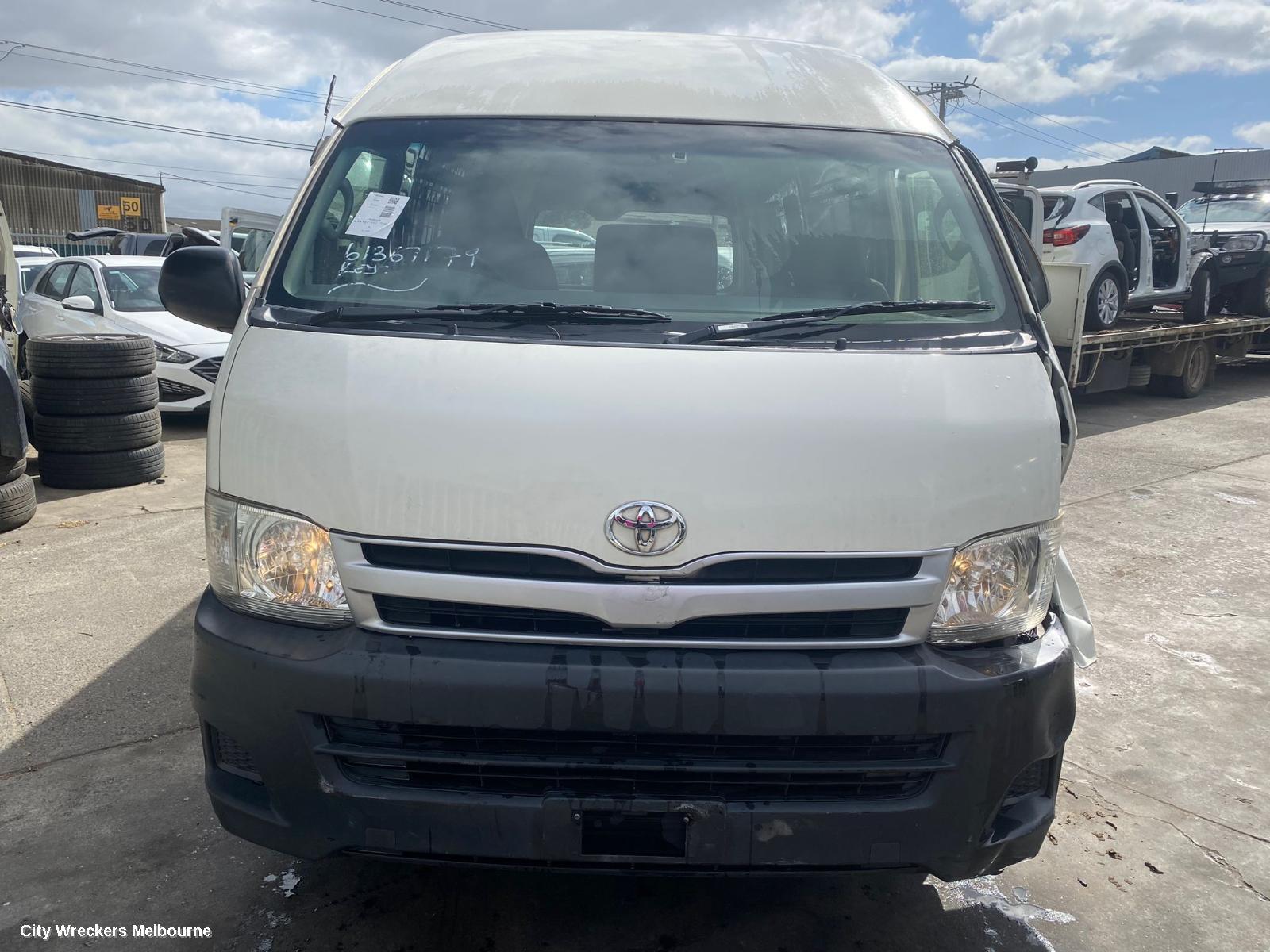 TOYOTA HIACE 2012 Fan