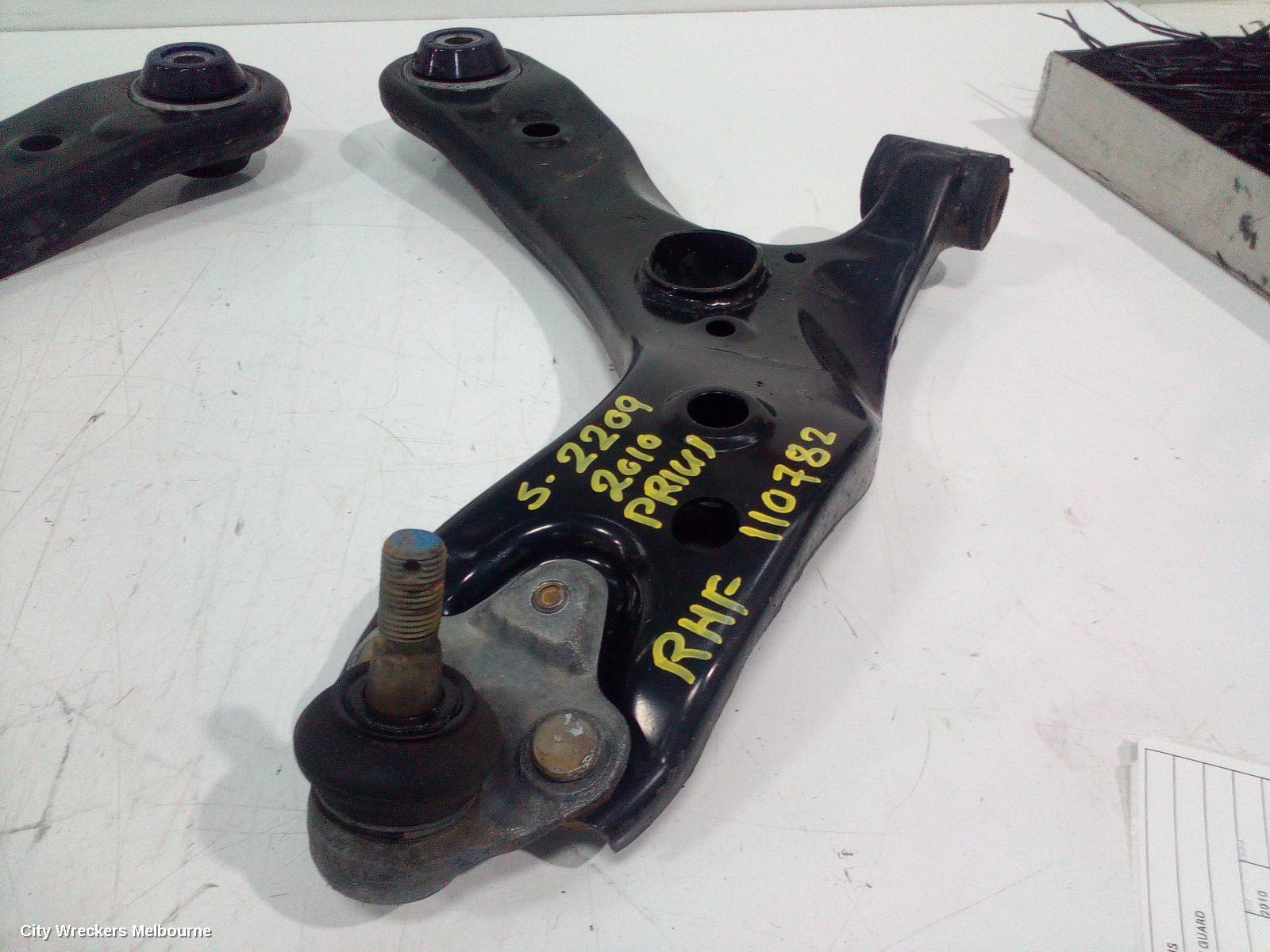 TOYOTA PRIUS 2010 Right Front Lower Control Arm