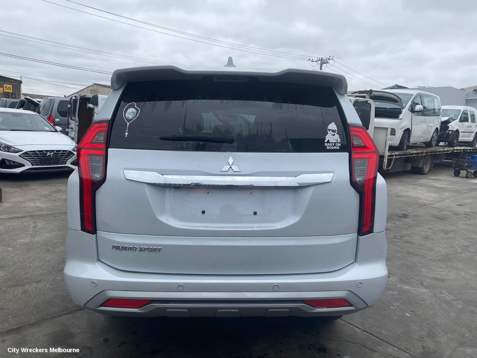 MITSUBISHI PAJERO 2021 Bootlid/Tailgate