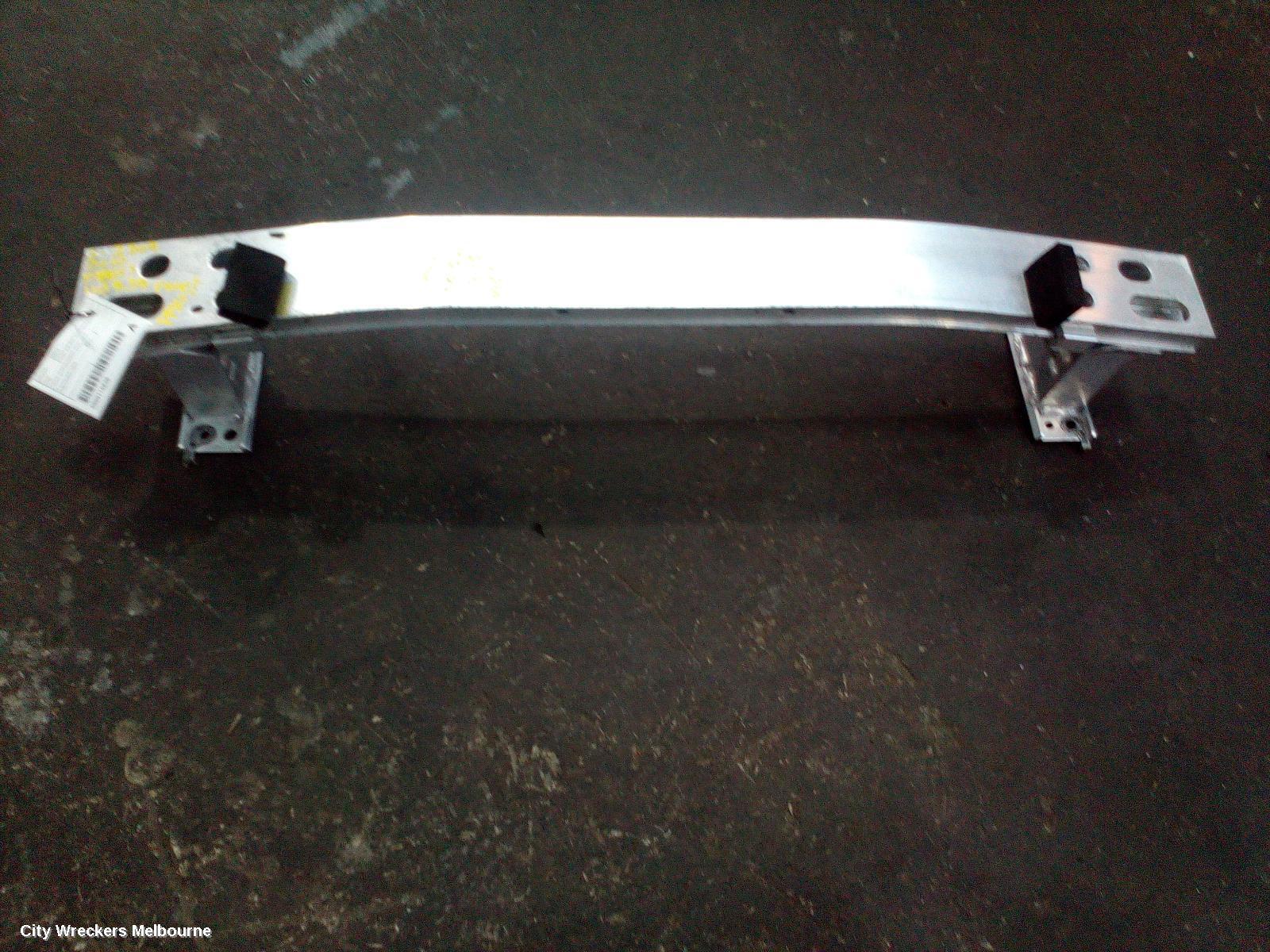 TOYOTA PRIUS 2010 F/Bar Reinforc/Brack