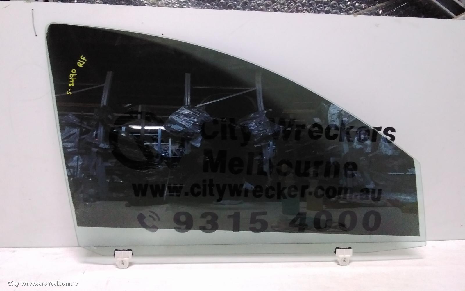 MITSUBISHI PAJERO 2021 Right Front Door Window