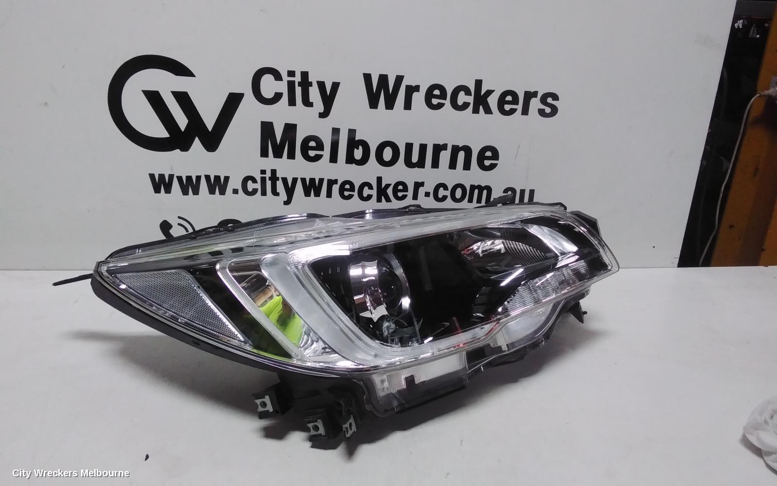 SUBARU OUTBACK 2016 Right Headlamp