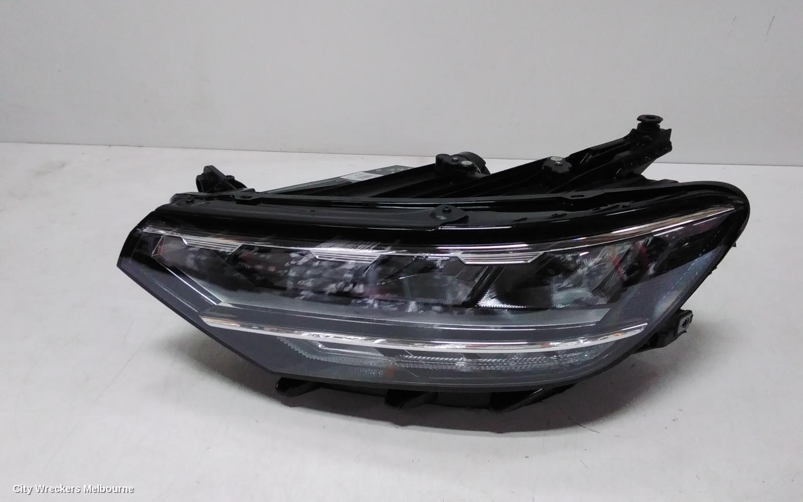 VOLKSWAGEN PASSAT 2022 Left Headlamp