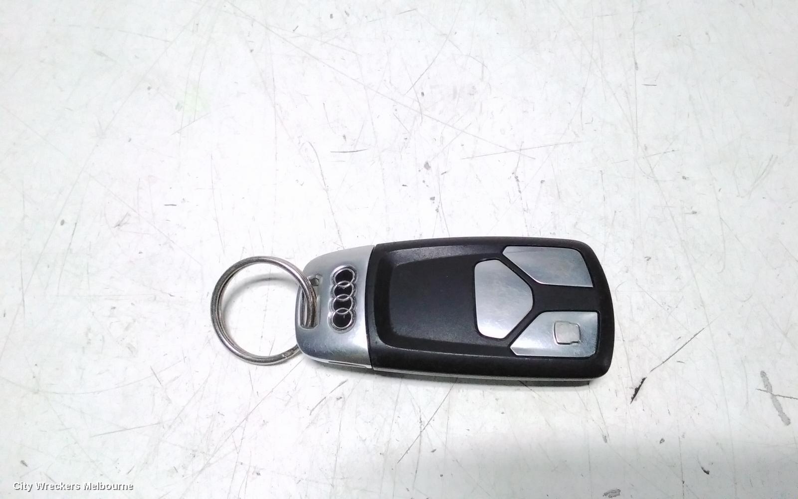 AUDI Q7 2016 KEY_FOB