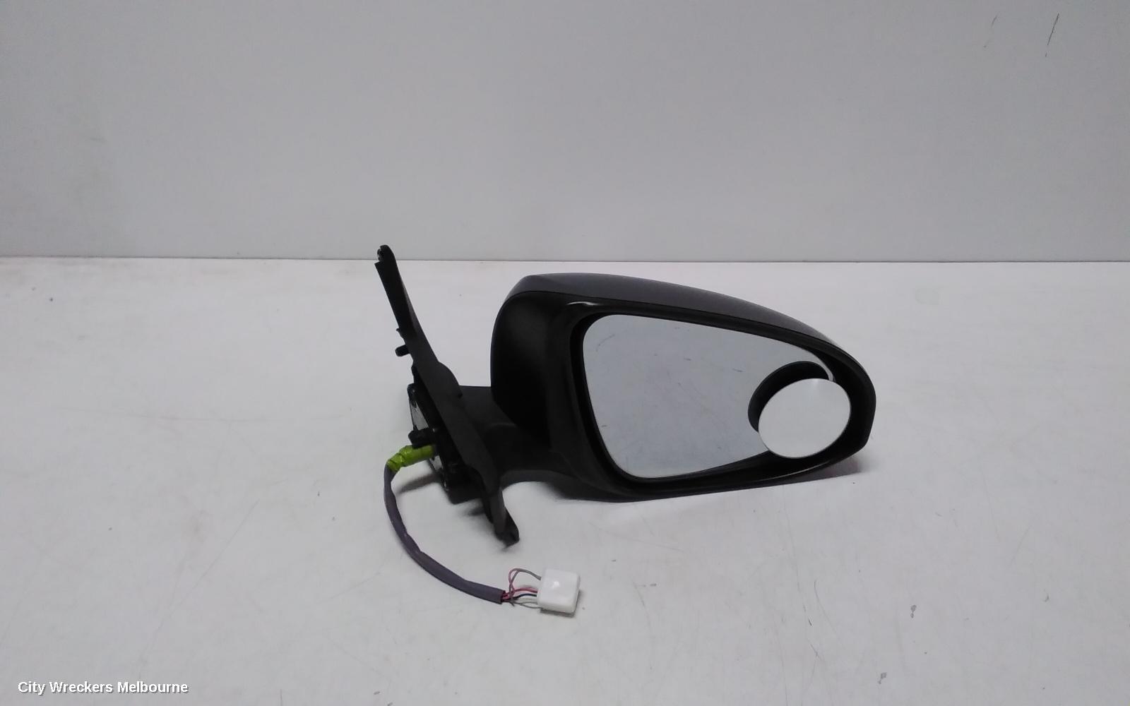 TOYOTA PRIUS 2016 Right Door Mirror