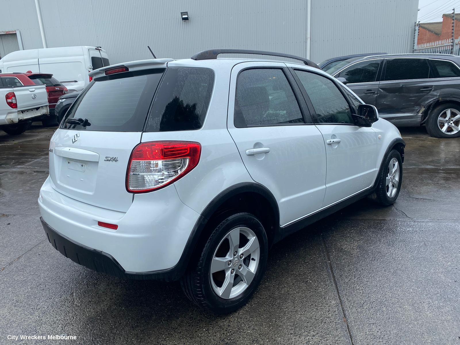 SUZUKI SX4 2011 Left Front Door