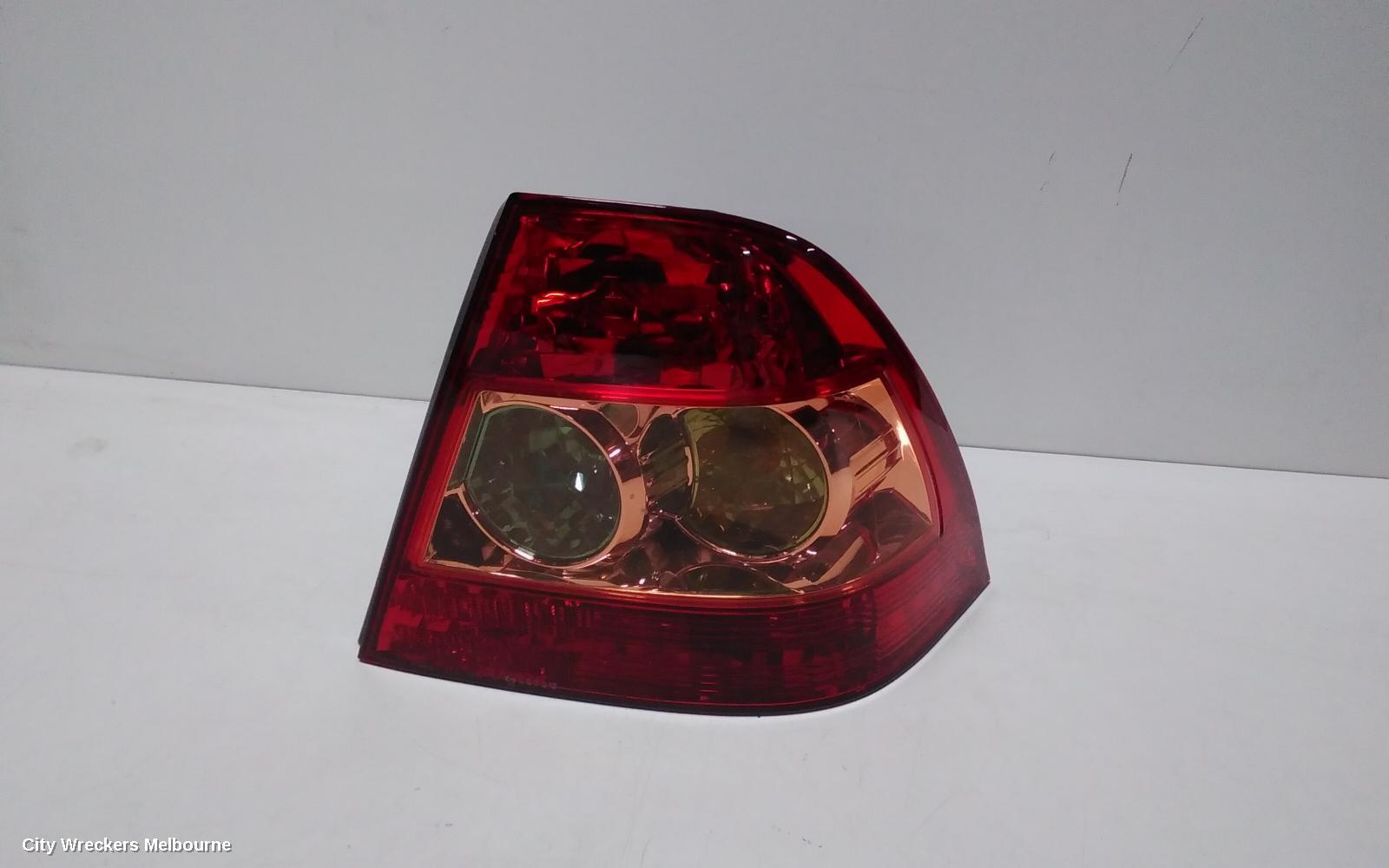 TOYOTA COROLLA 2006 Right Taillight