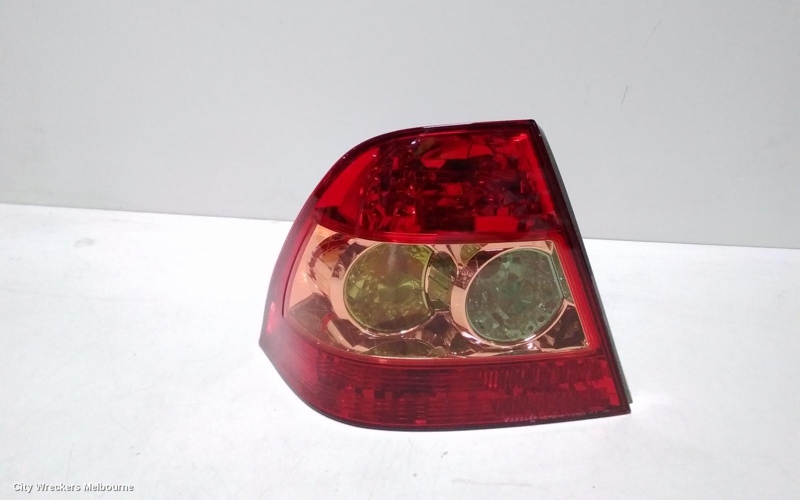 TOYOTA COROLLA 2006 Left Taillight