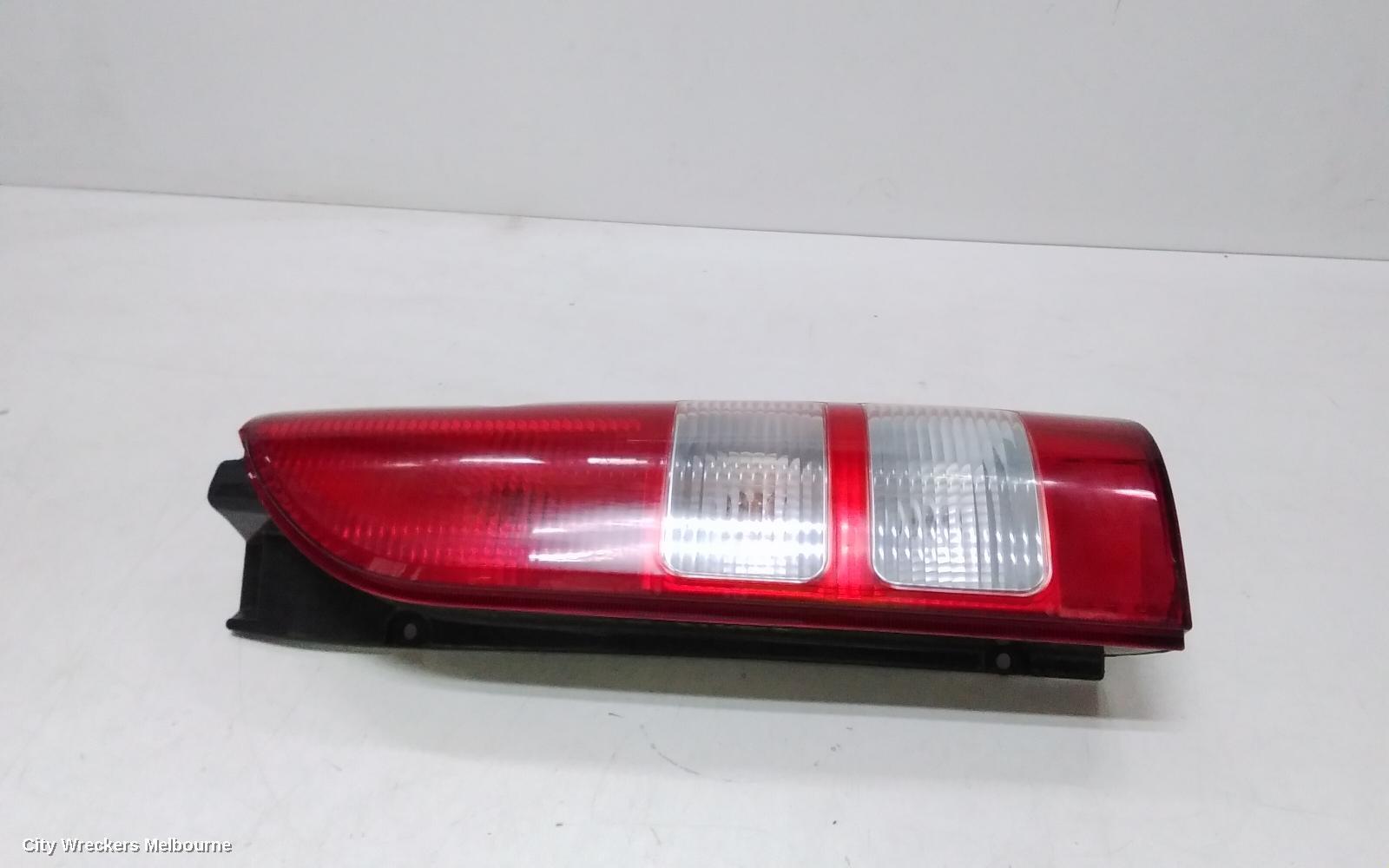 TOYOTA HIACE 2010 Right Taillight