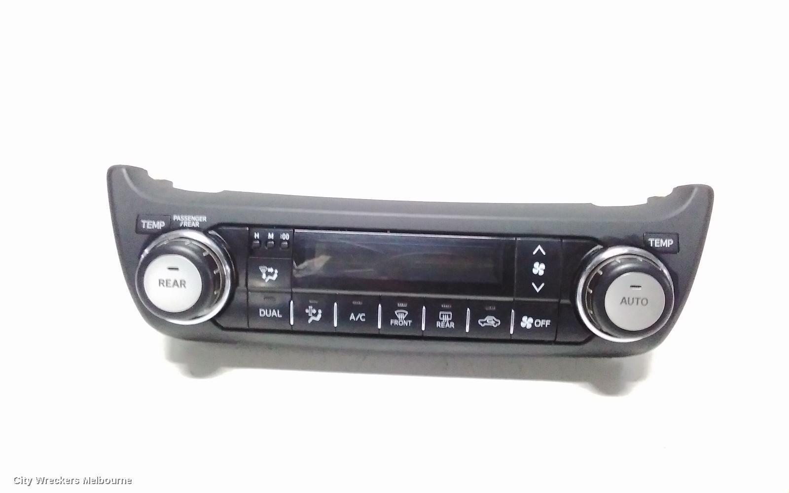 TOYOTA PRADO 2012 Heater/Ac Controls