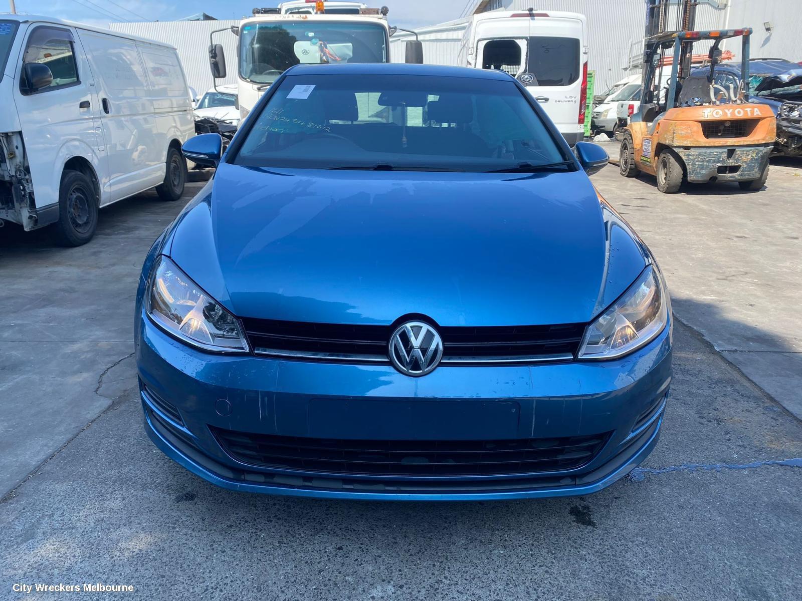 VOLKSWAGEN GOLF 2017 Bonnet