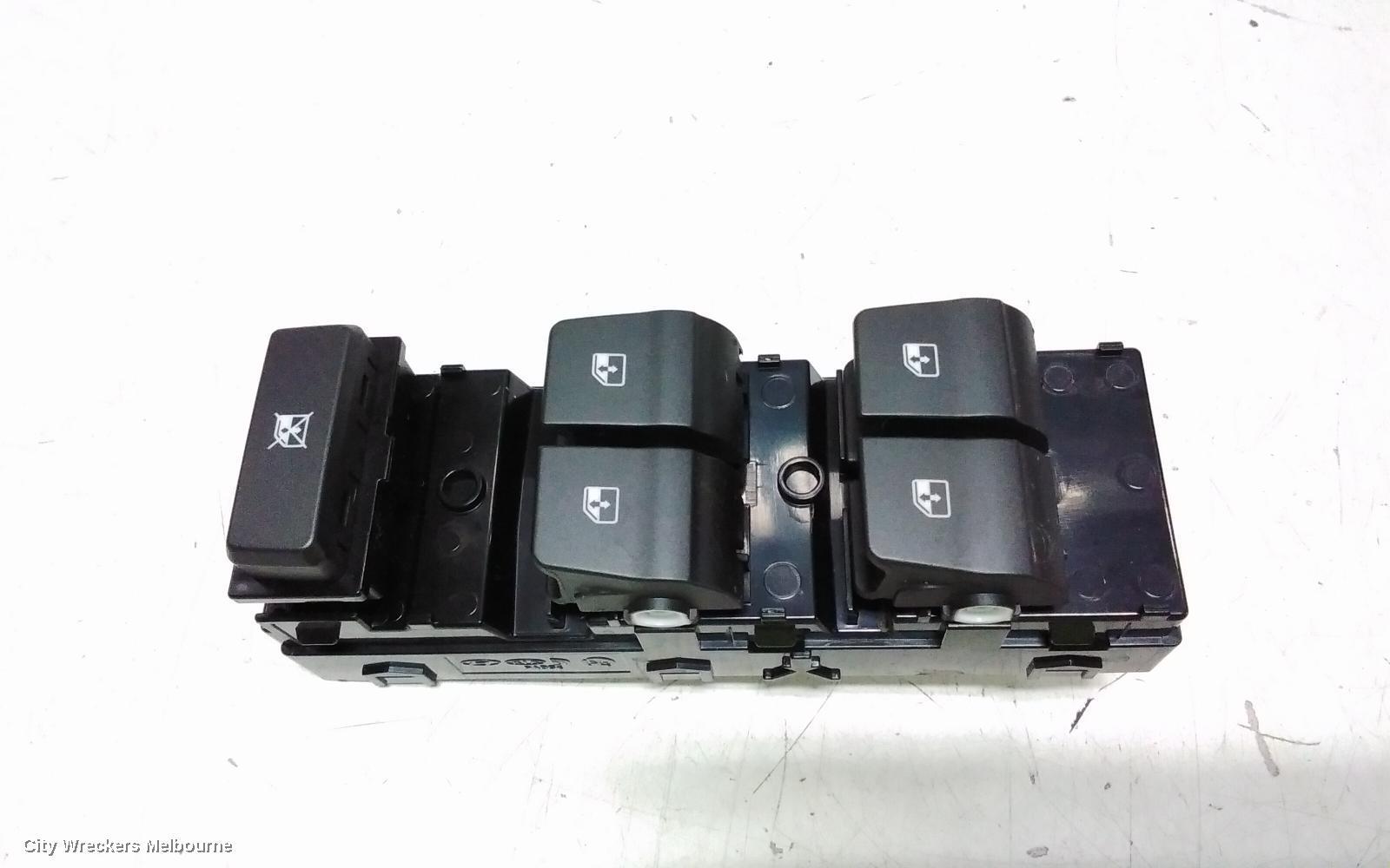 HYUNDAI I30 2023 Pwr Dr Wind Switch