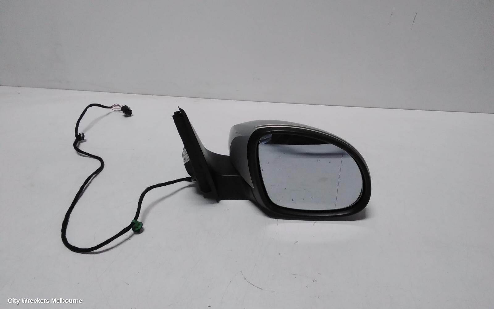 VOLKSWAGEN TIGUAN 2010 Right Door Mirror