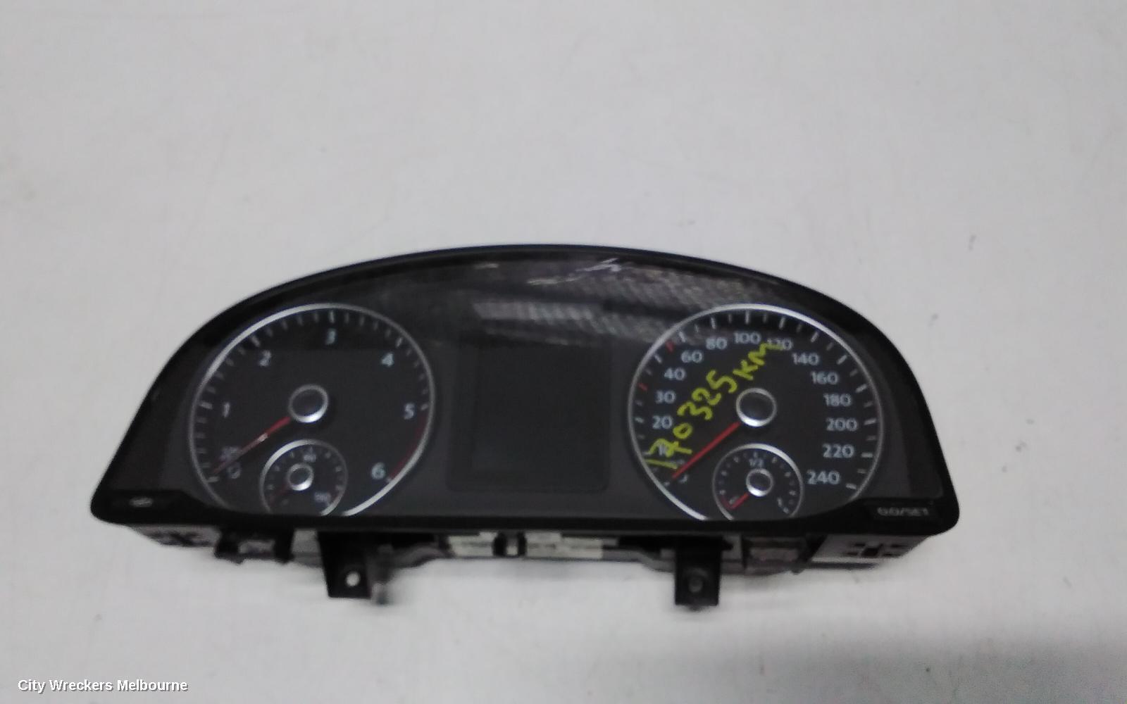 VOLKSWAGEN CADDY 2011 Instrument Cluster