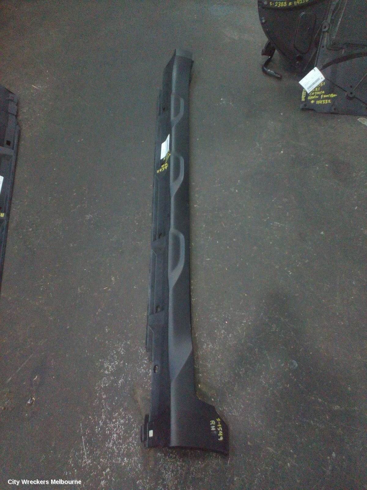 SUBARU OUTBACK 2020 Side Step/Skirt