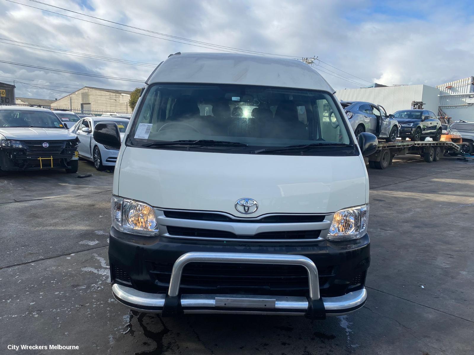 TOYOTA HIACE 2013 Misc