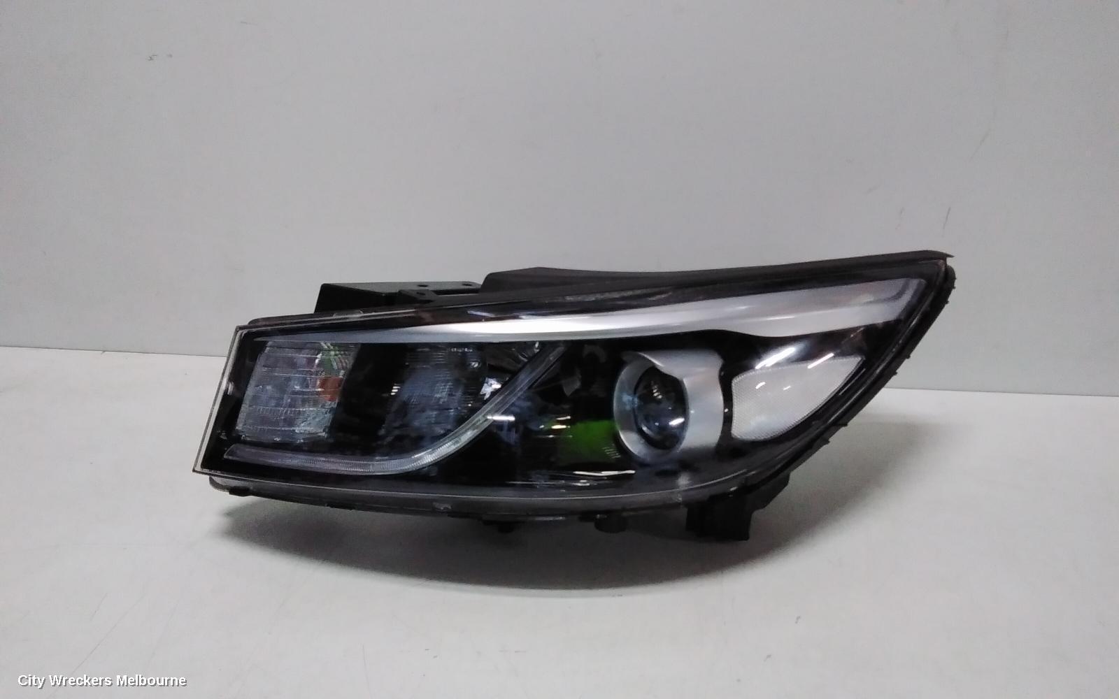 KIA CARNIVAL/GRAND CARNIVAL 2017 Left Headlamp