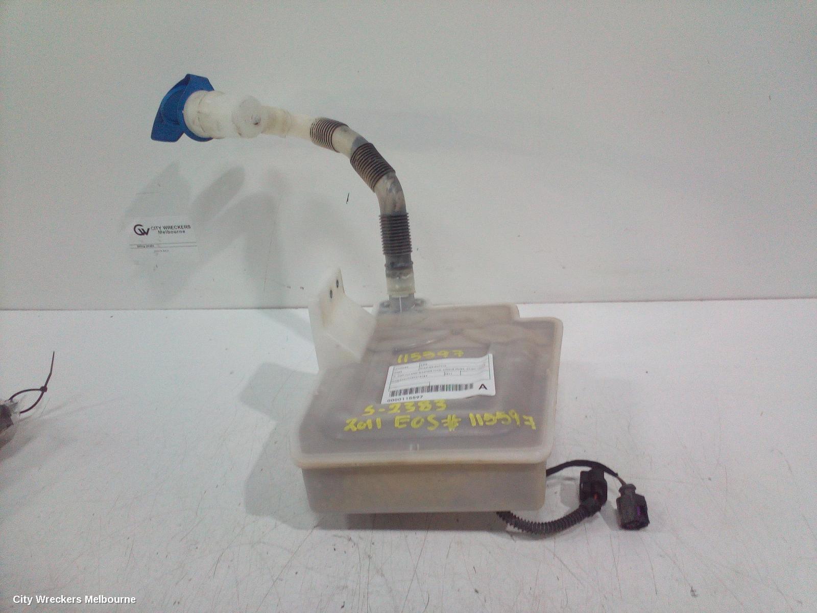 VOLKSWAGEN EOS 2011 Washer Bottle