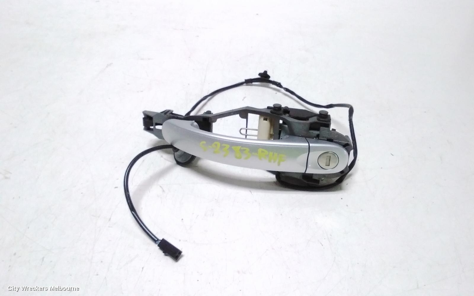 VOLKSWAGEN EOS 2011 Door Handle