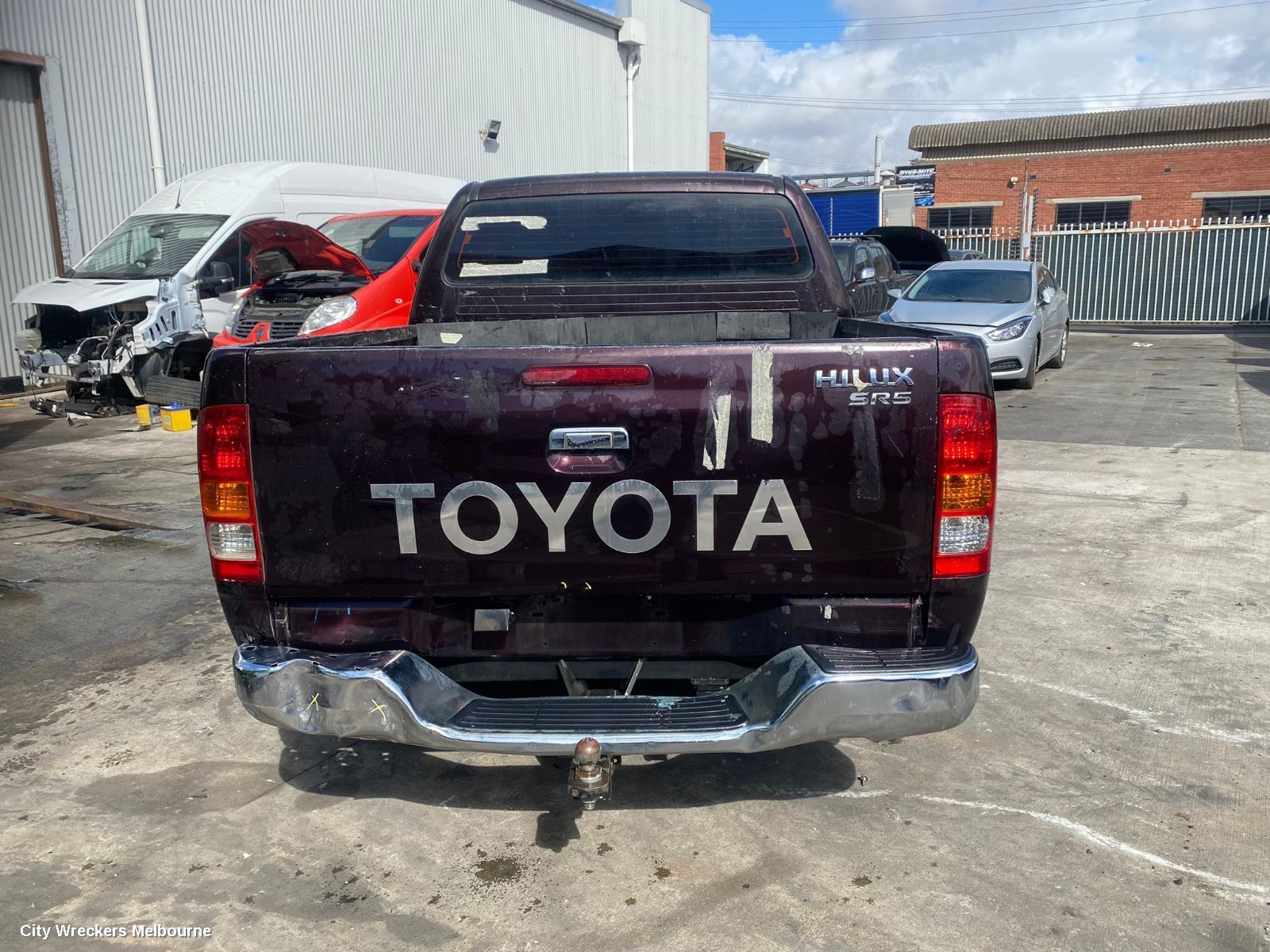 TOYOTA HILUX 2005 Right Taillight