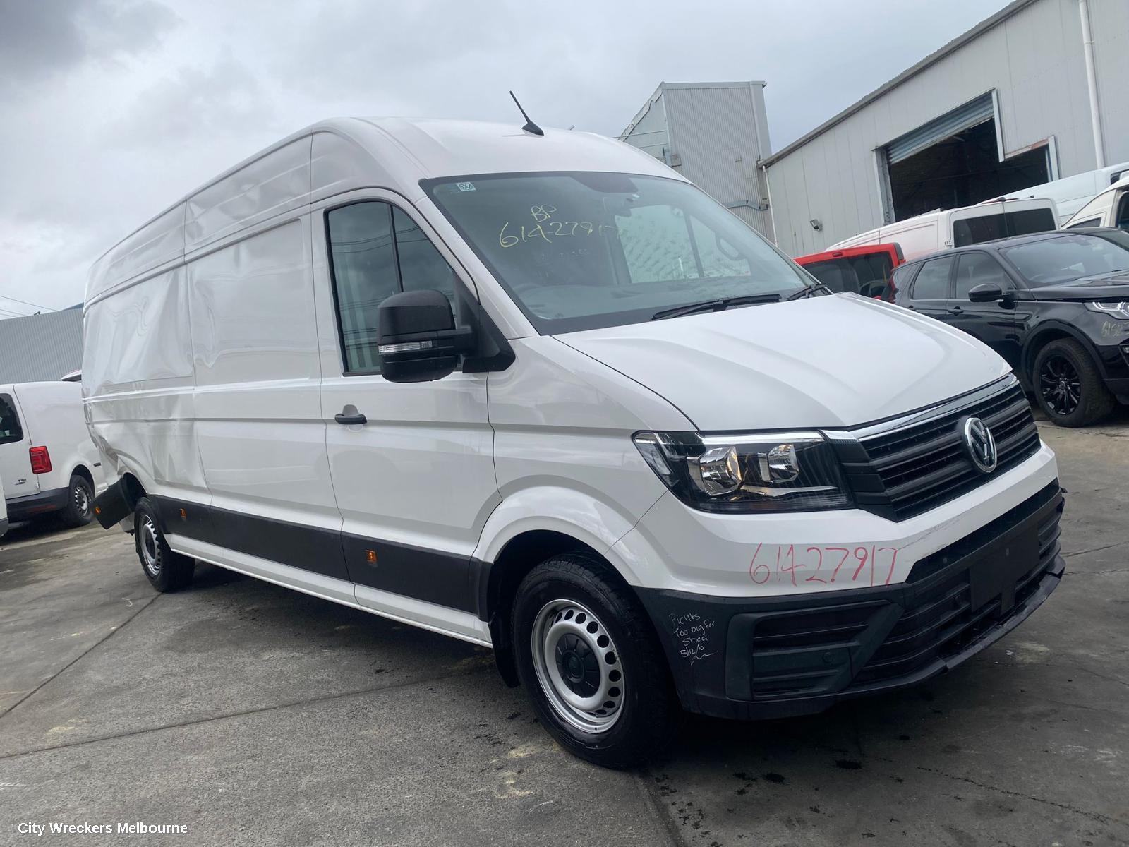 VOLKSWAGEN CRAFTER 2022 Right Front Door