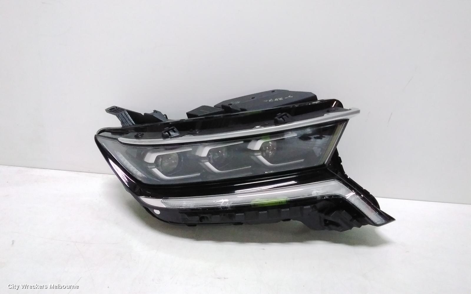 KIA SORENTO 2022 Right Headlamp