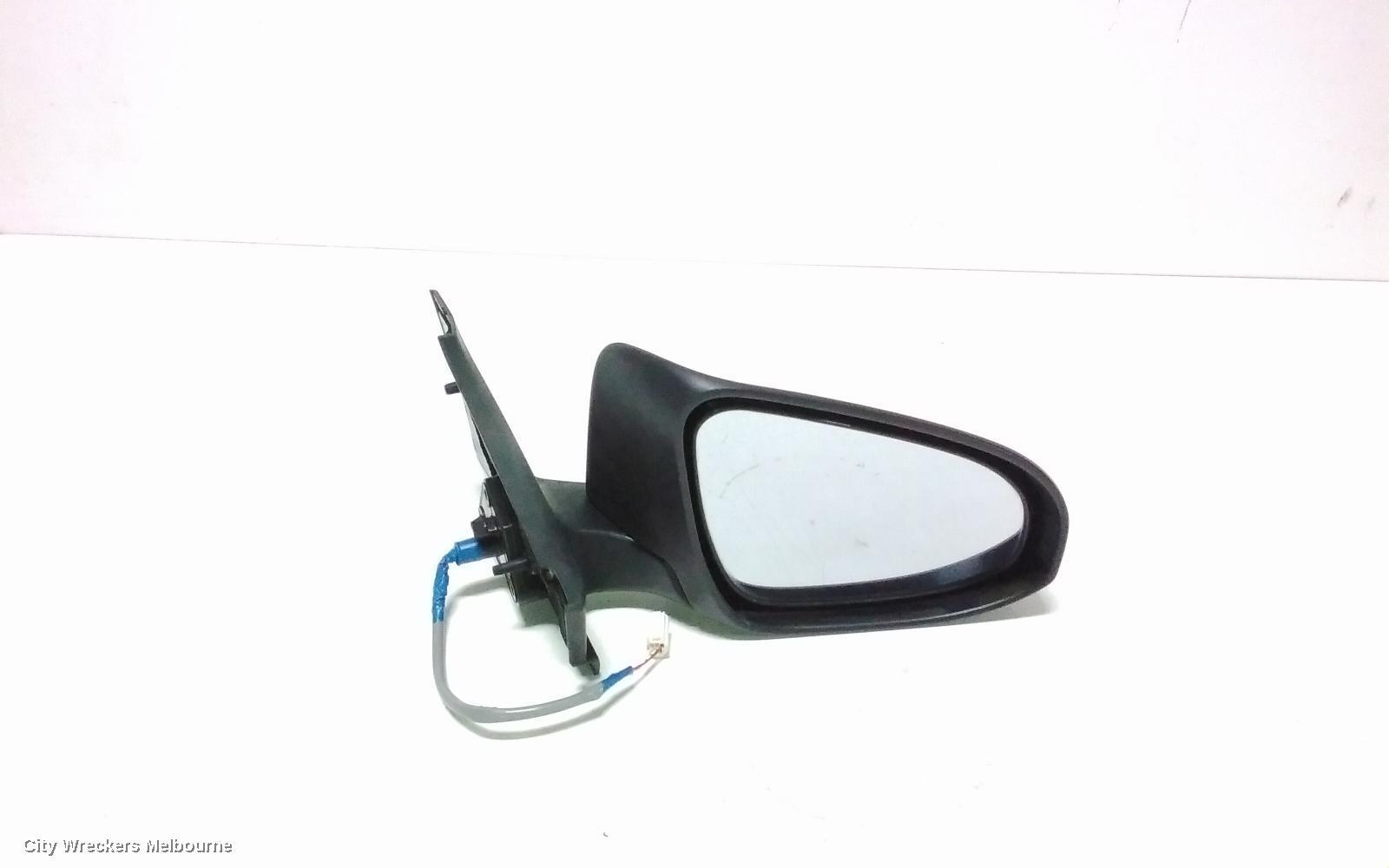 TOYOTA YARIS 2015 Right Door Mirror