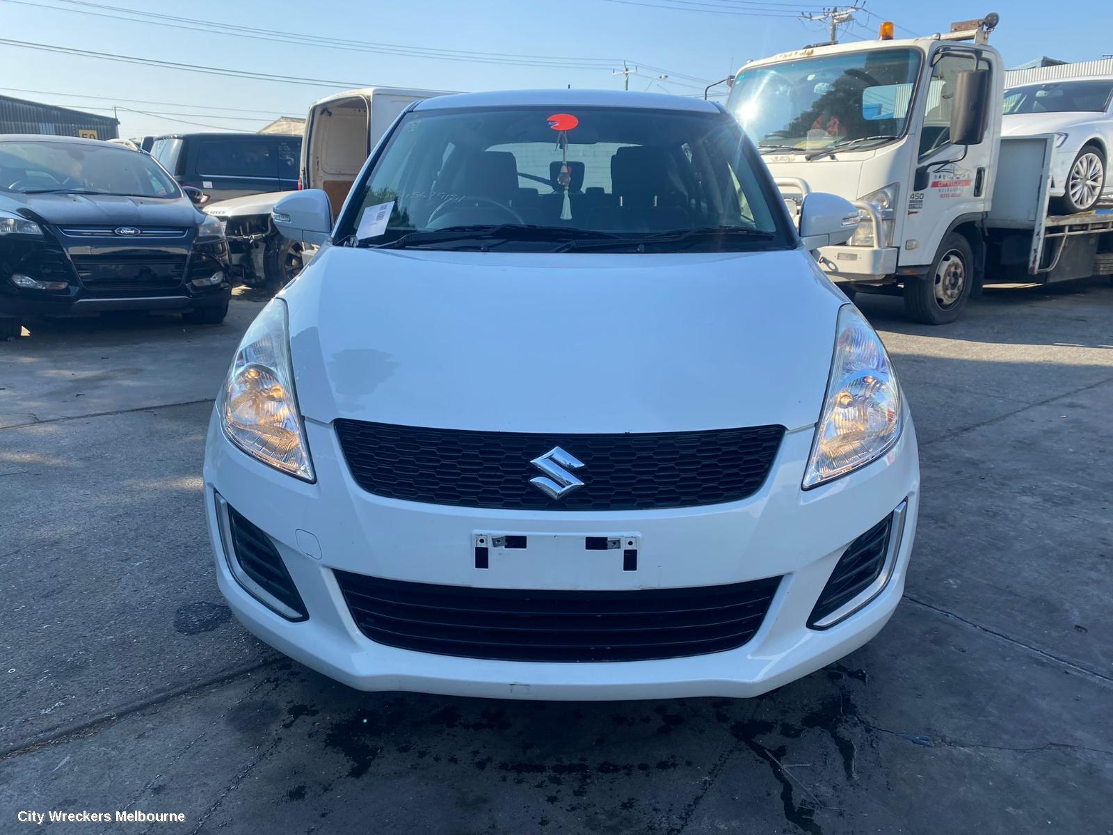 SUZUKI SWIFT 2015 Right Headlamp