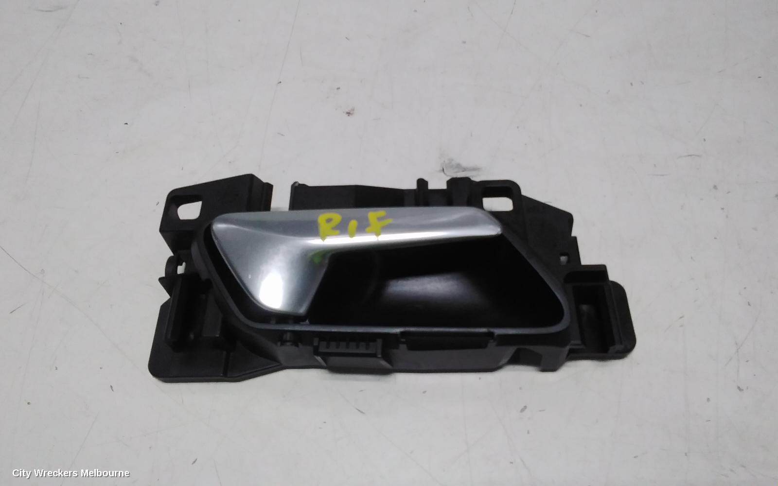 PEUGEOT 308 2017 Door Handle