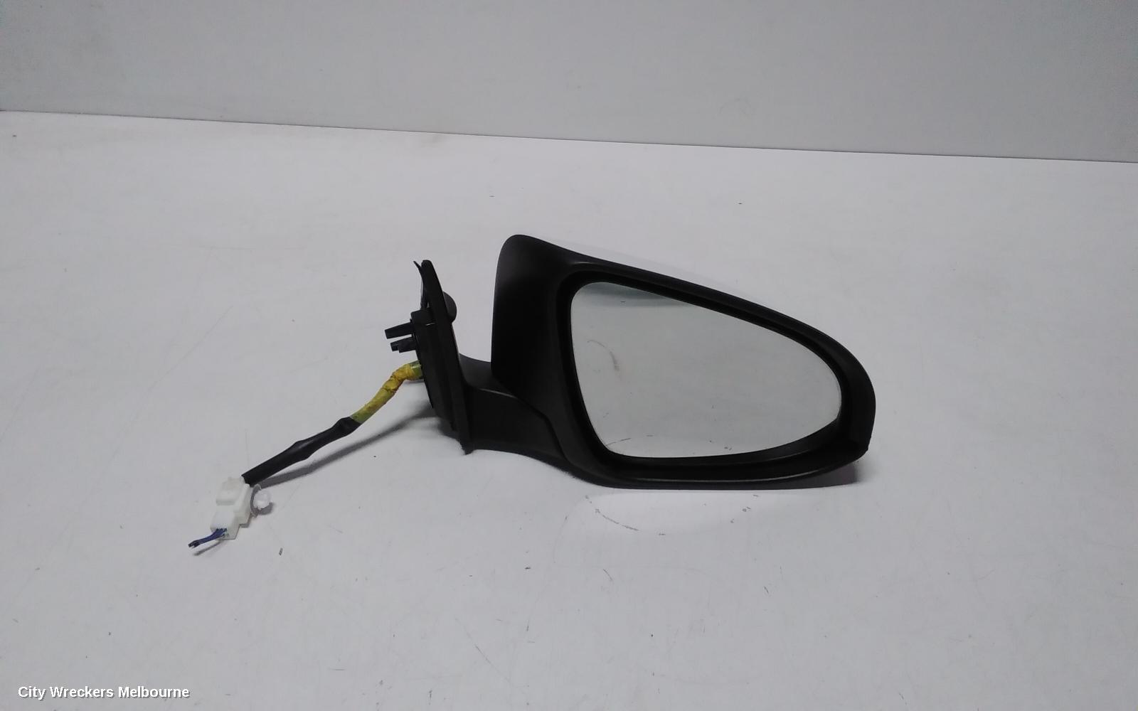 TOYOTA CAMRY 2015 Right Door Mirror