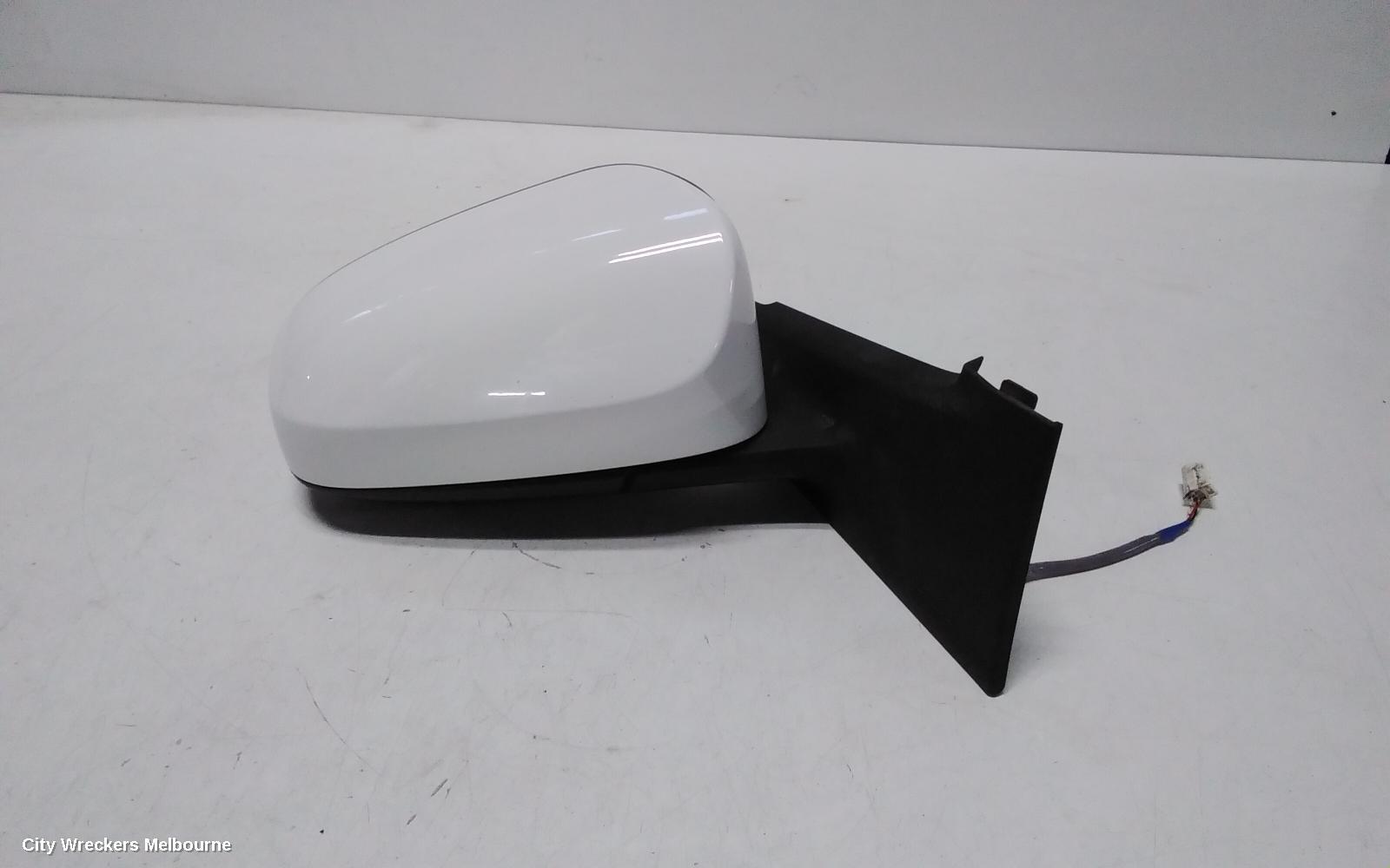 TOYOTA YARIS 2013 Right Door Mirror