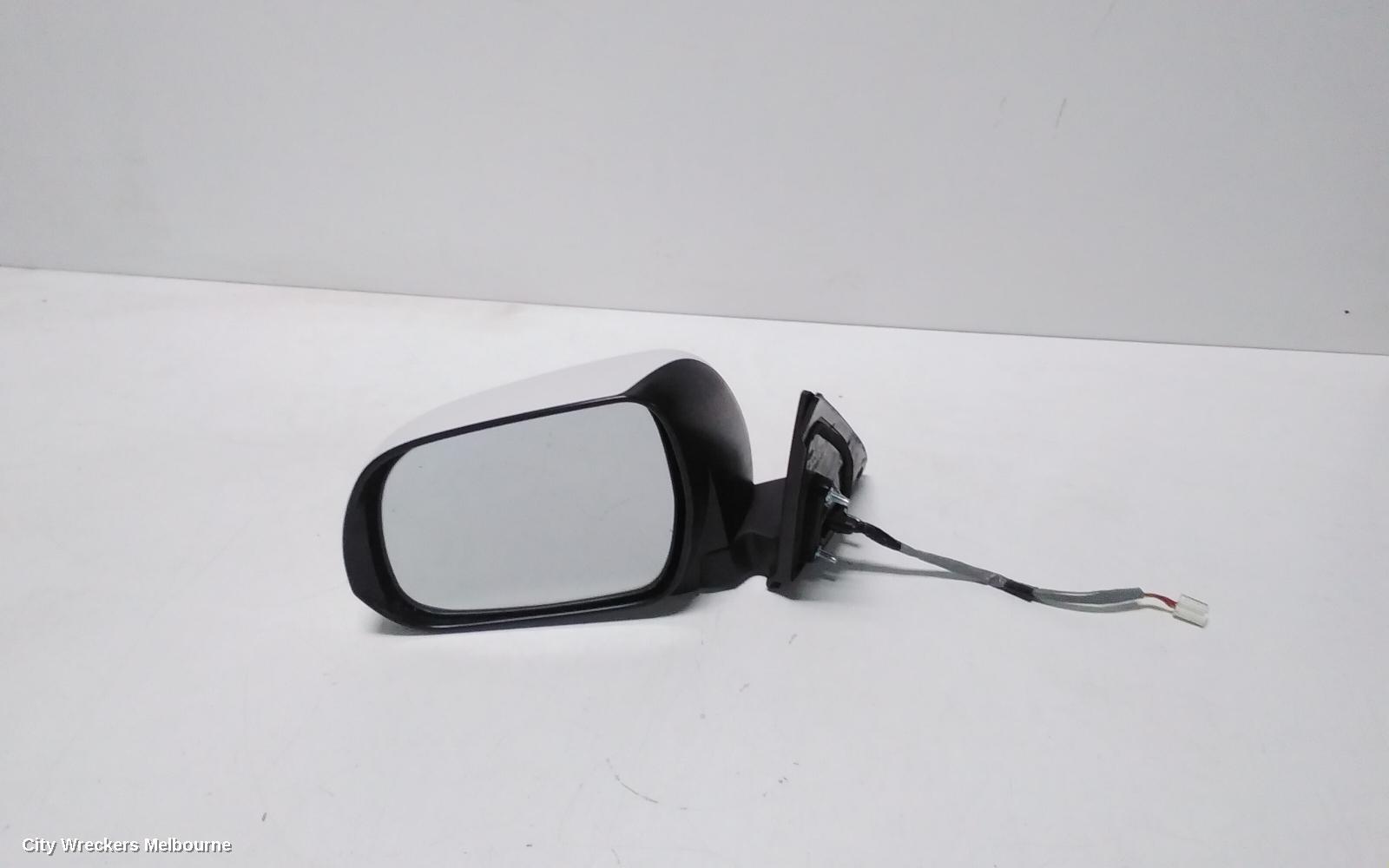 TOYOTA KLUGER 2012 Left Door Mirror