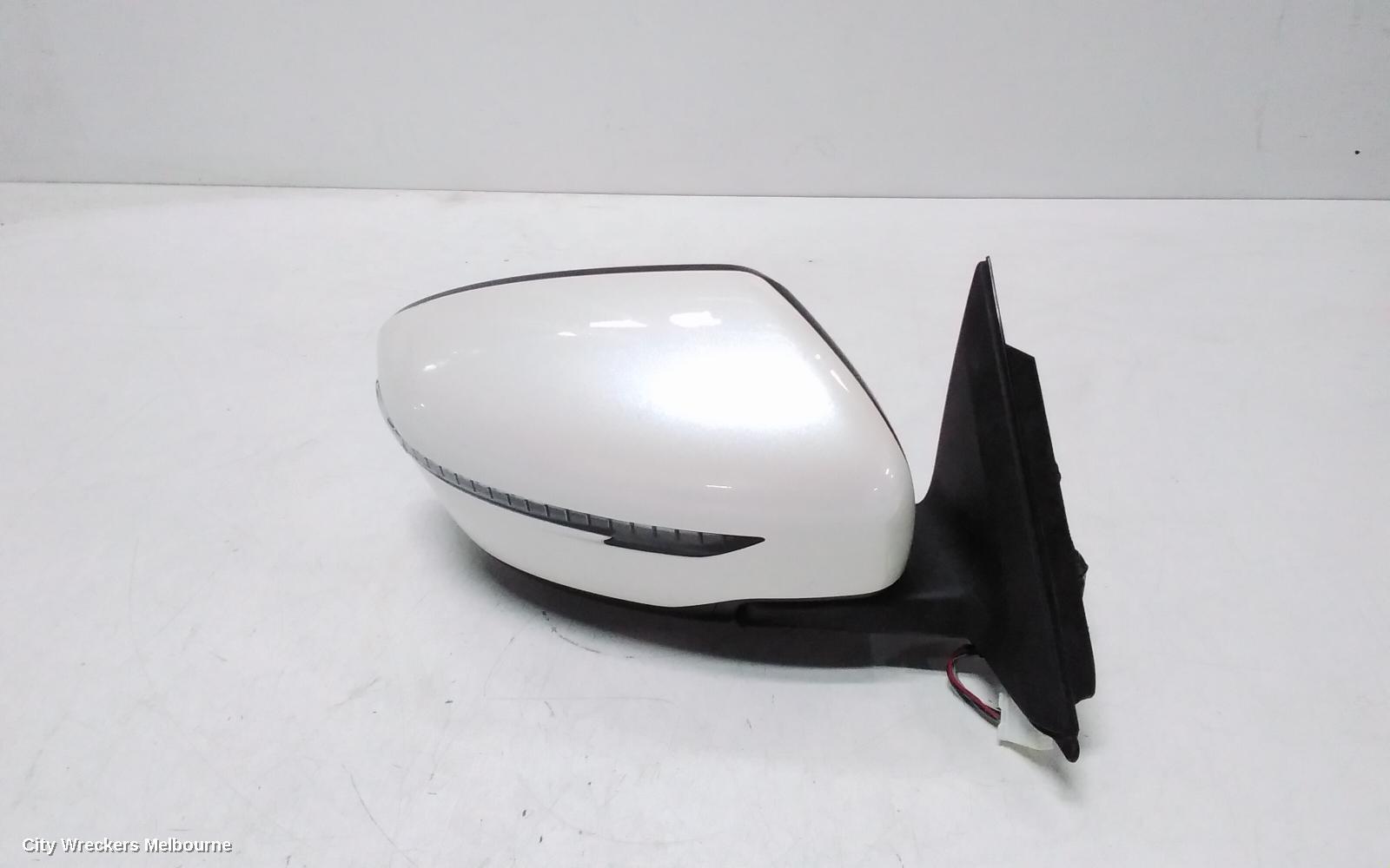 NISSAN XTRAIL 2019 Right Door Mirror