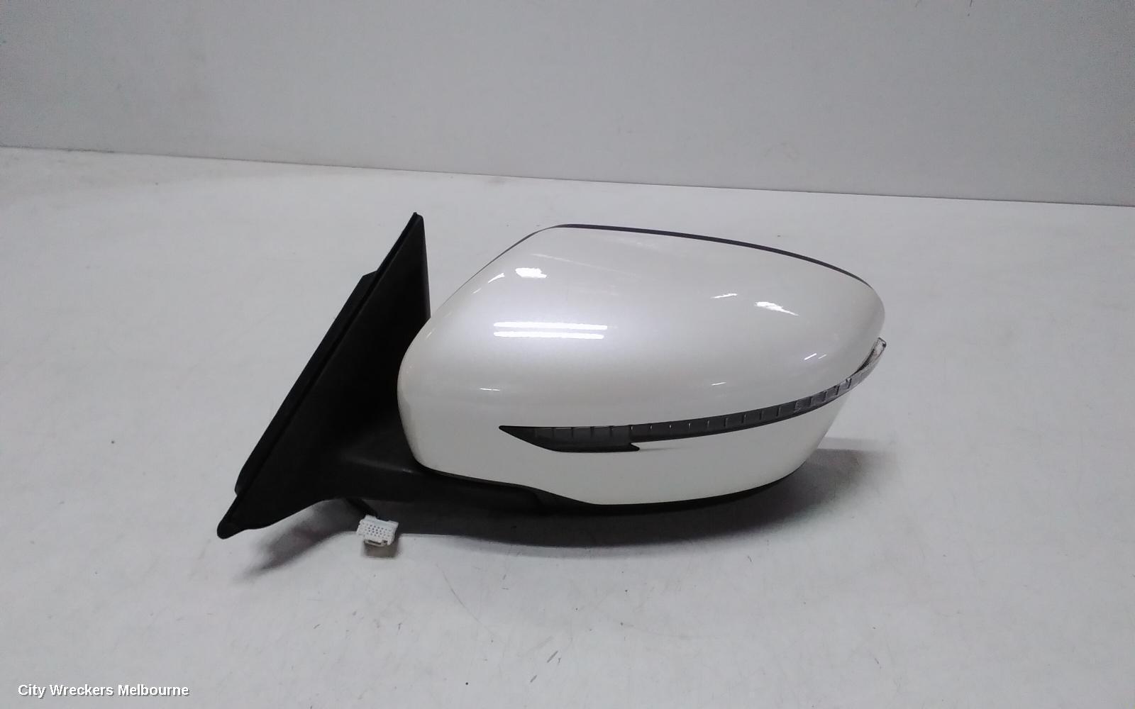 NISSAN XTRAIL 2019 Left Door Mirror