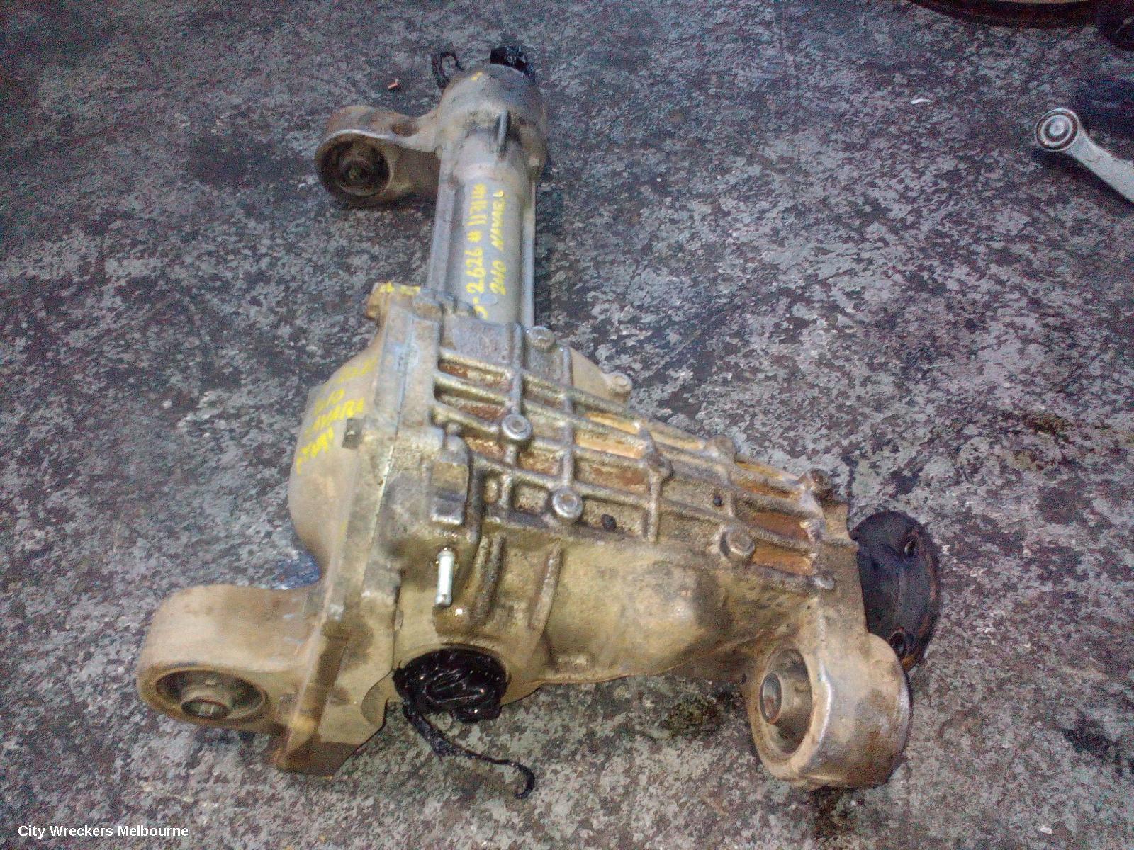 NISSAN NAVARA 2010 Differential Centre