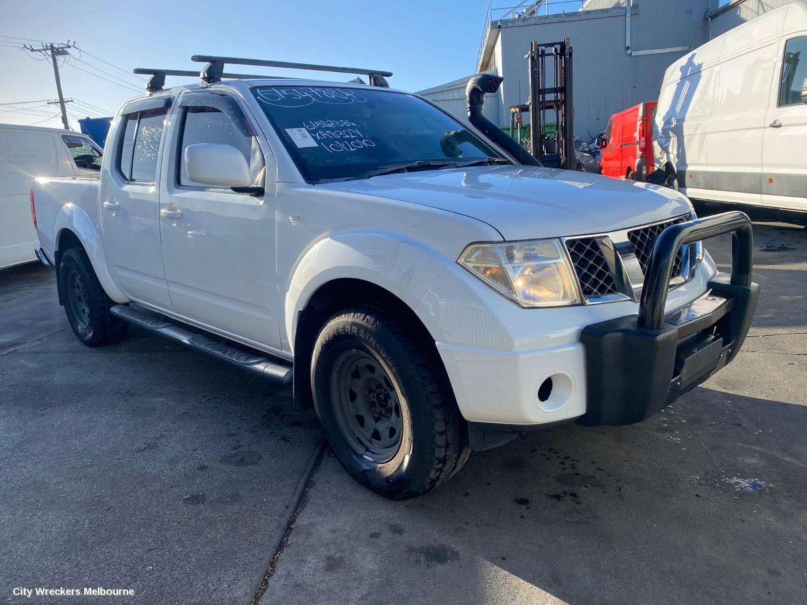 NISSAN NAVARA 2010 F/Bar Reinforc/Brack