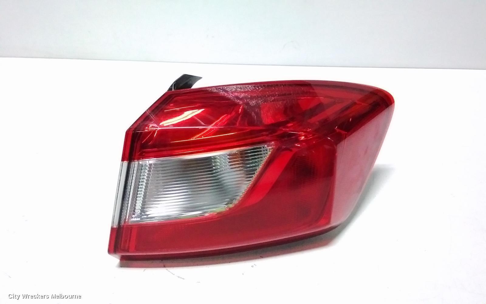 HOLDEN ASTRA 2017 Right Taillight