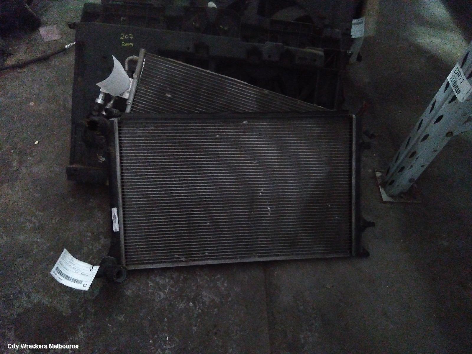 VOLKSWAGEN GOLF 2008 Radiator