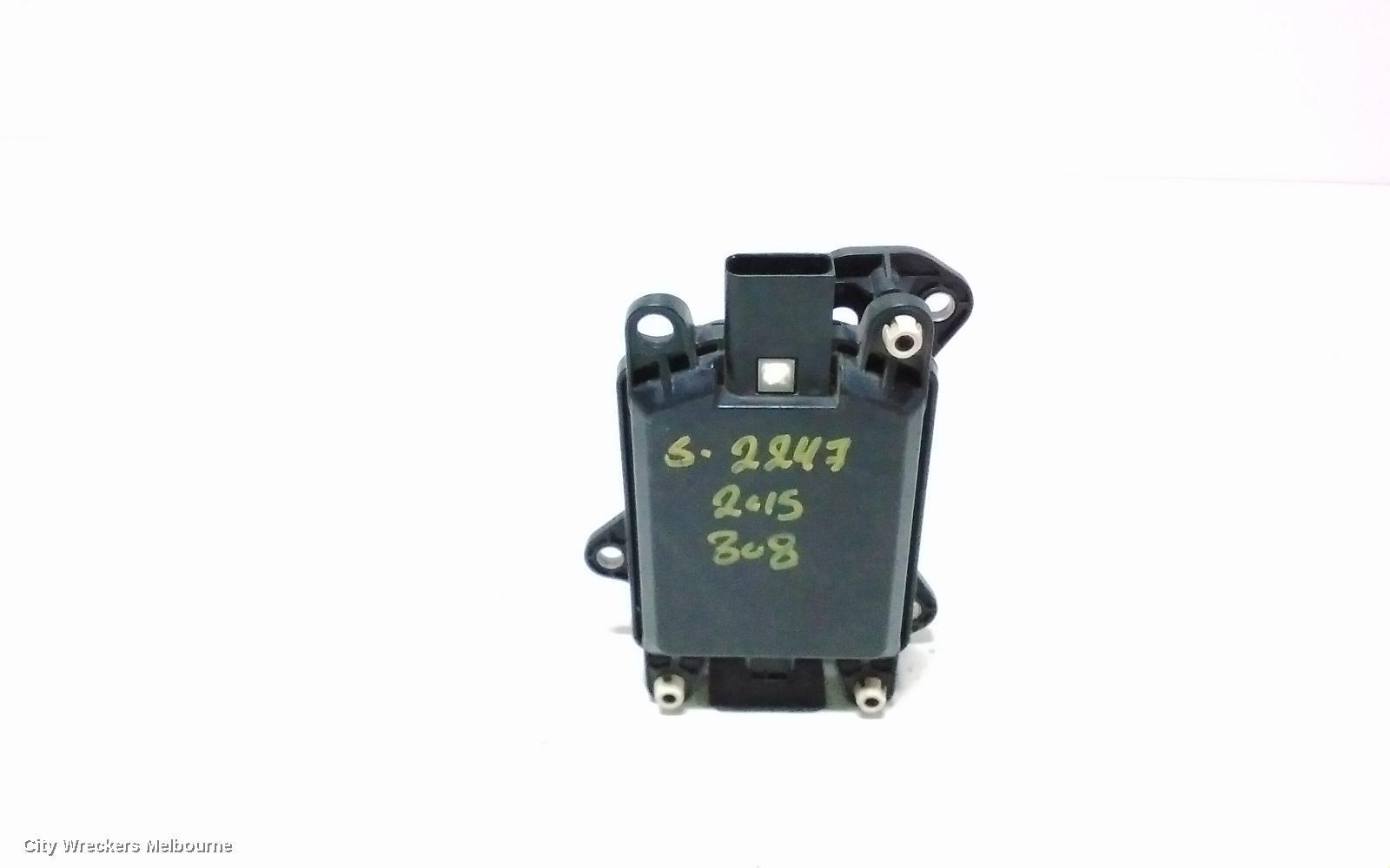 PEUGEOT 308 2015 Misc Switch/Relay