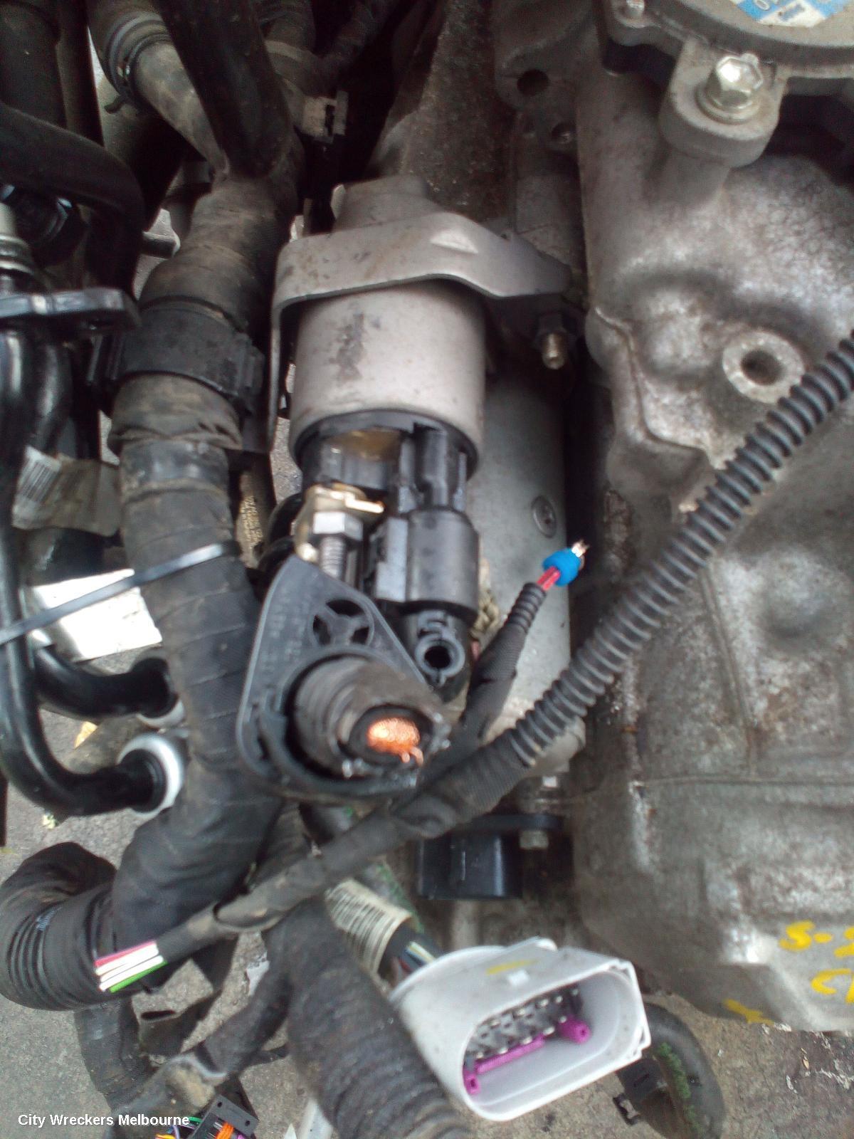 VOLKSWAGEN CRAFTER 2021 Starter