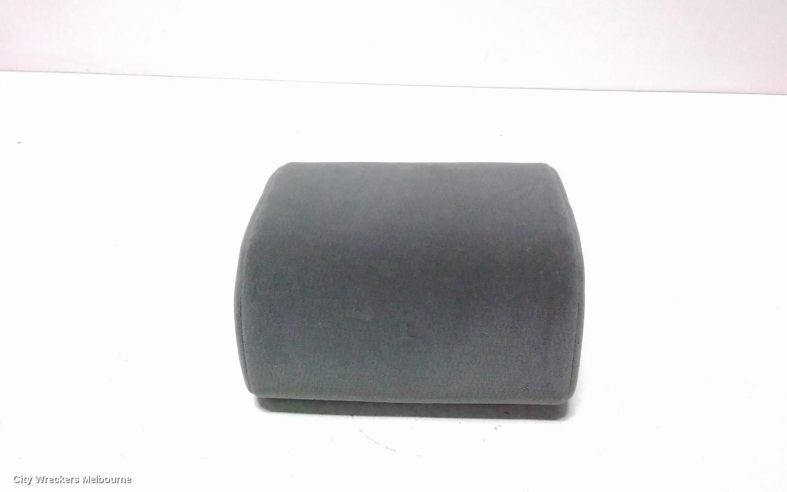 TOYOTA PRADO 2012 Headrest