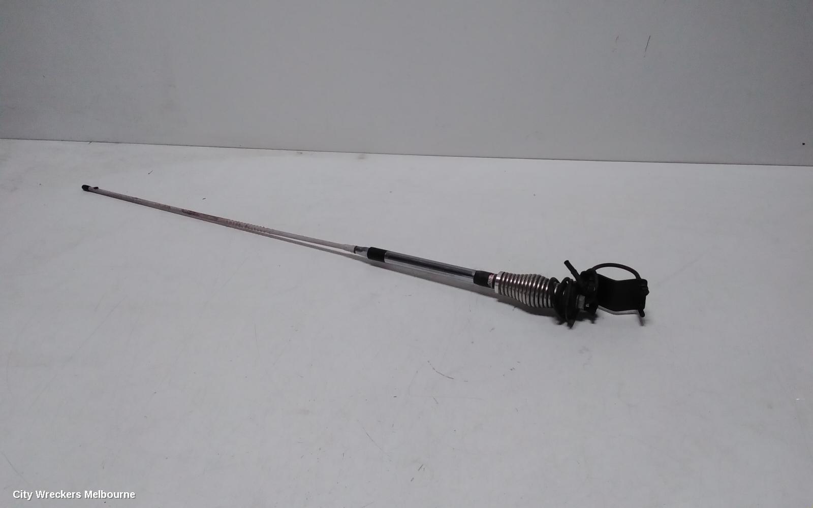 TOYOTA PRADO 2012 Antenna