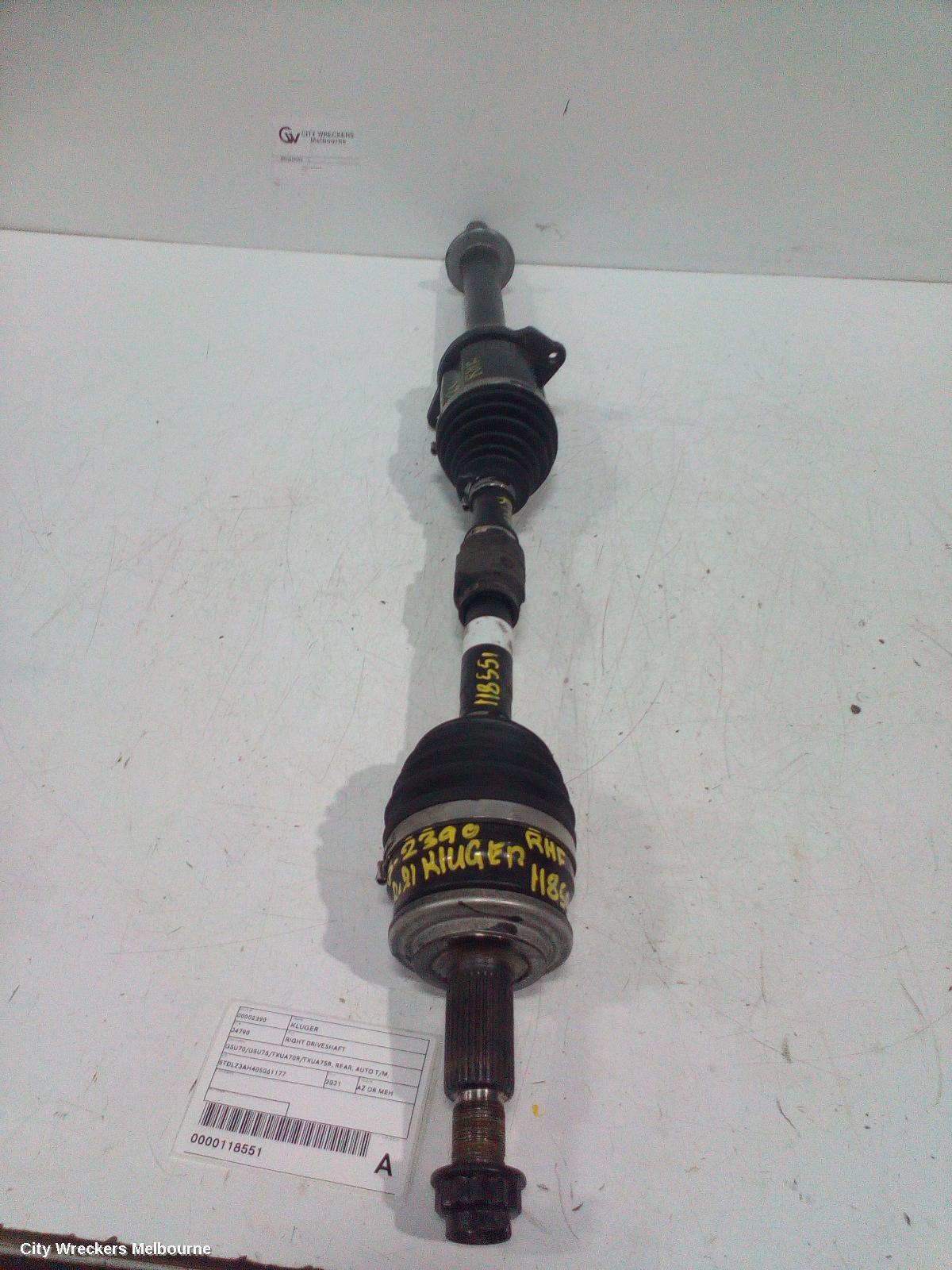 TOYOTA KLUGER 2021 Right Driveshaft