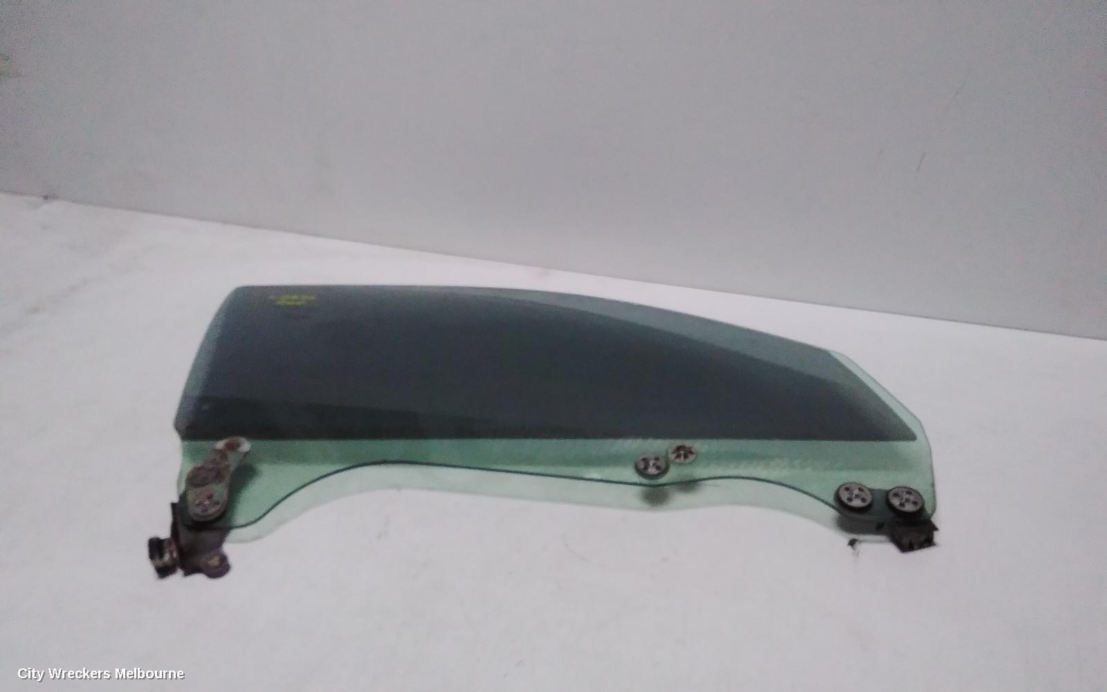 SUBARU LIBERTY 2008 Right Front Door Window